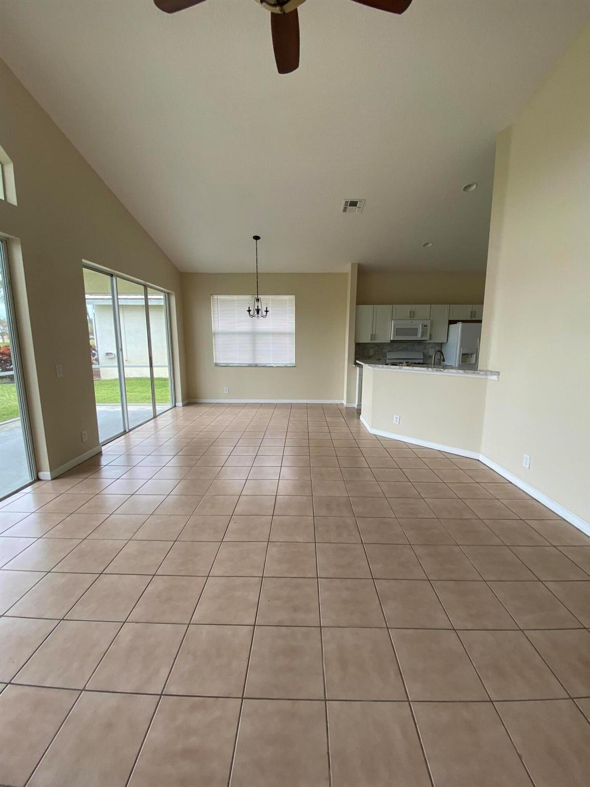 Magnolia Lakes - Residential