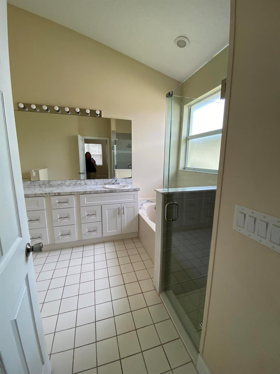 Magnolia Lakes - Residential