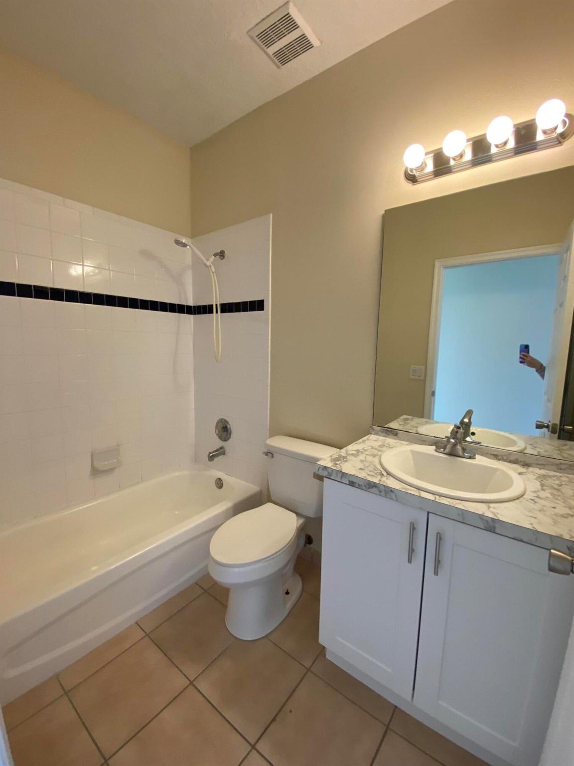 Magnolia Lakes - Residential