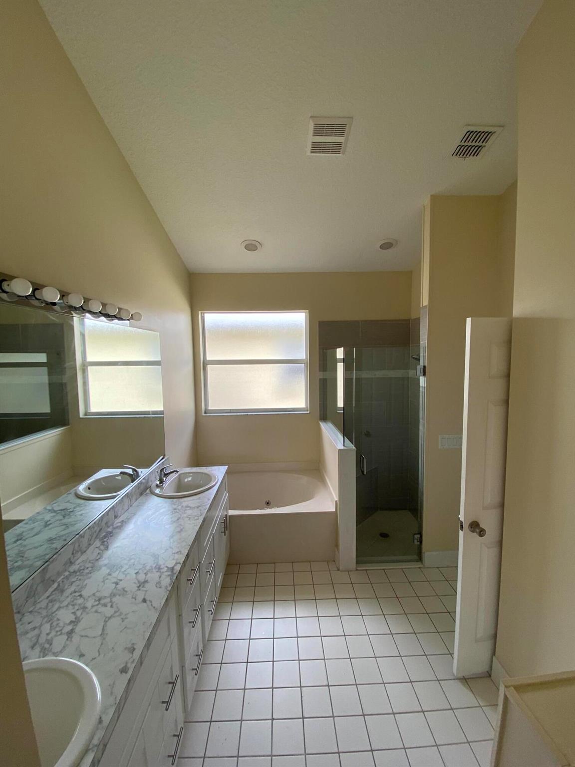 Magnolia Lakes - Residential