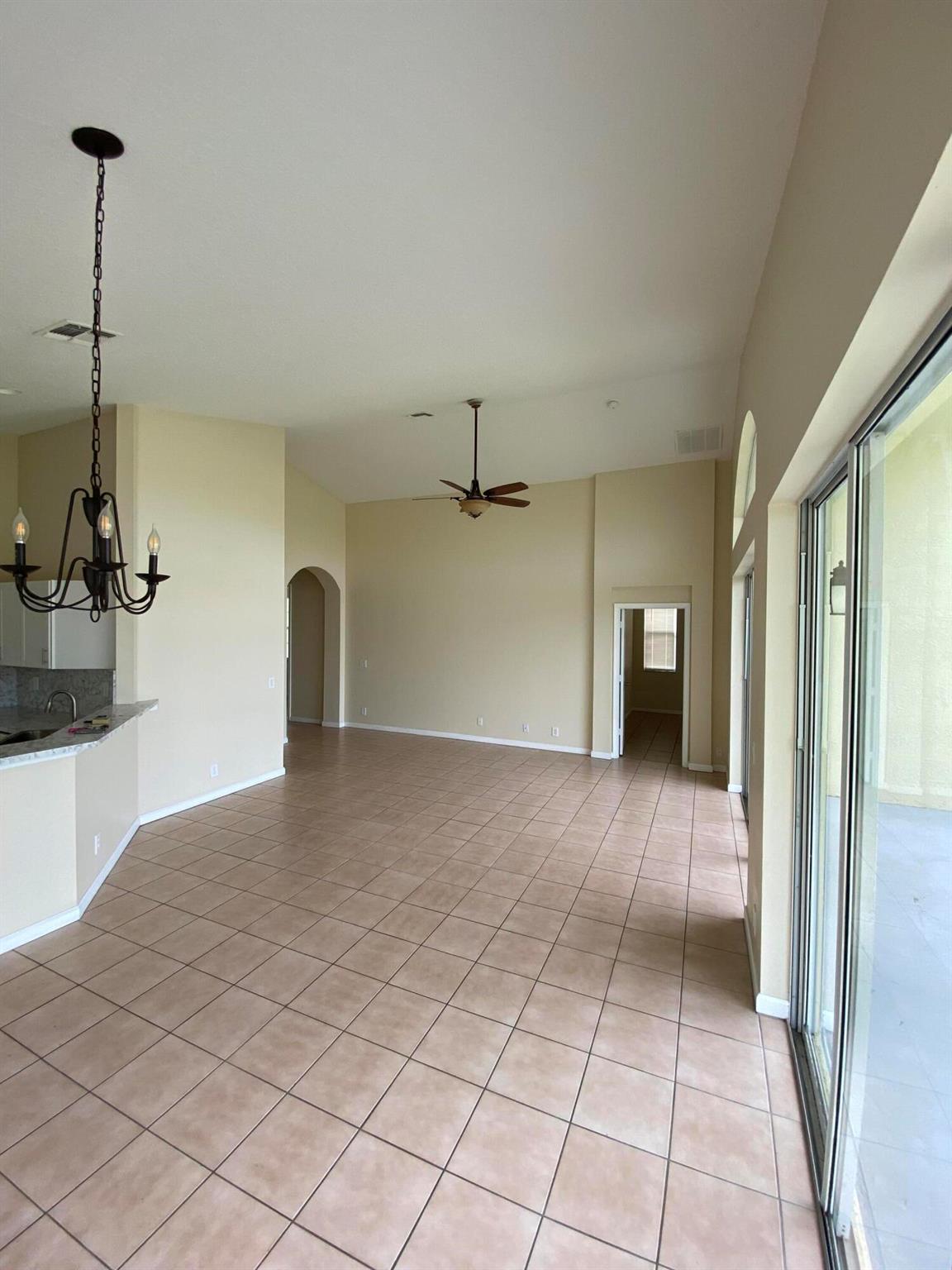 Magnolia Lakes - Residential