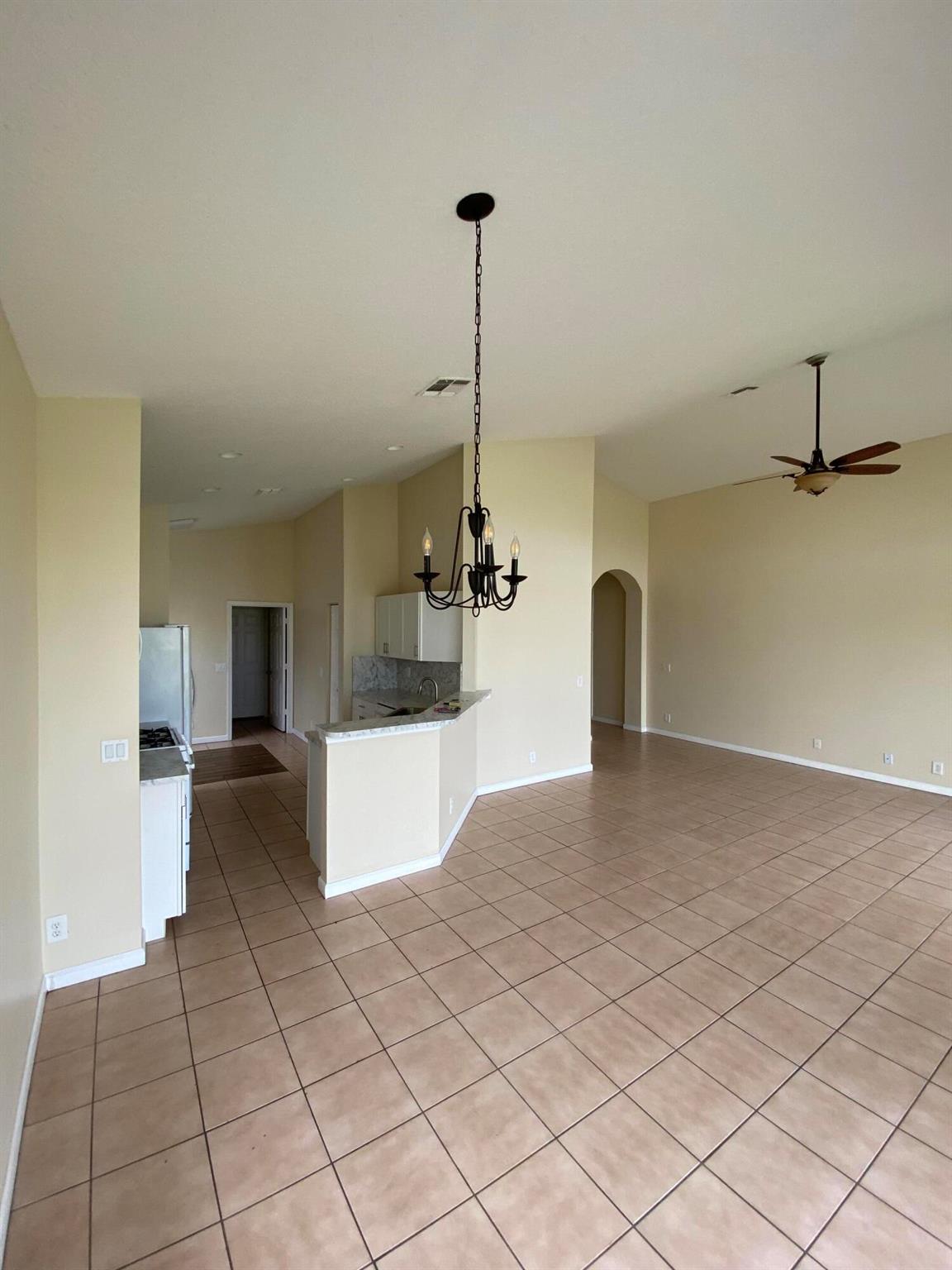 Magnolia Lakes - Residential