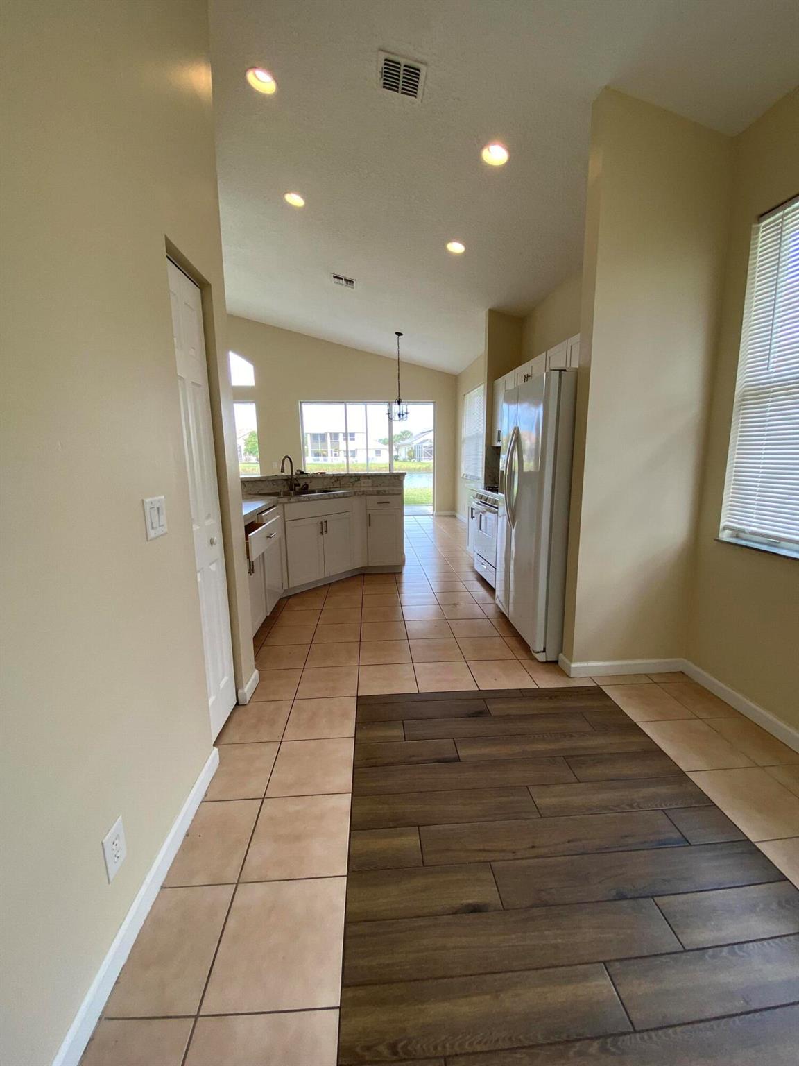 Magnolia Lakes - Residential