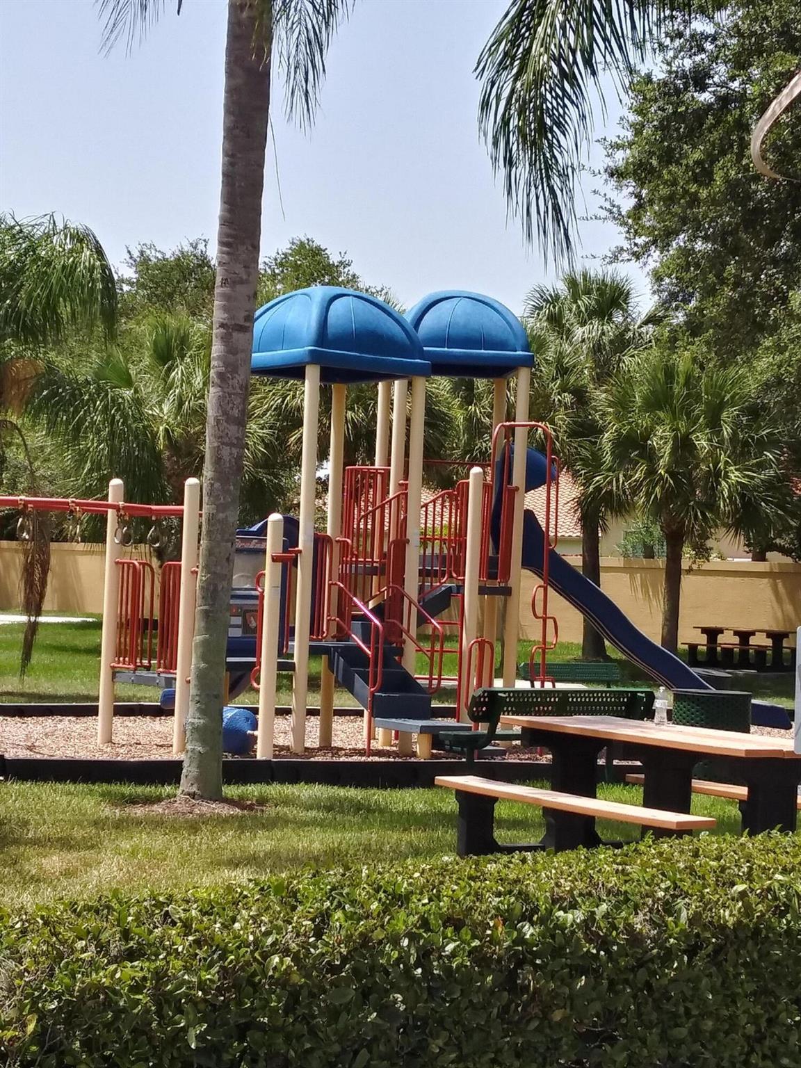 Magnolia Lakes - Residential