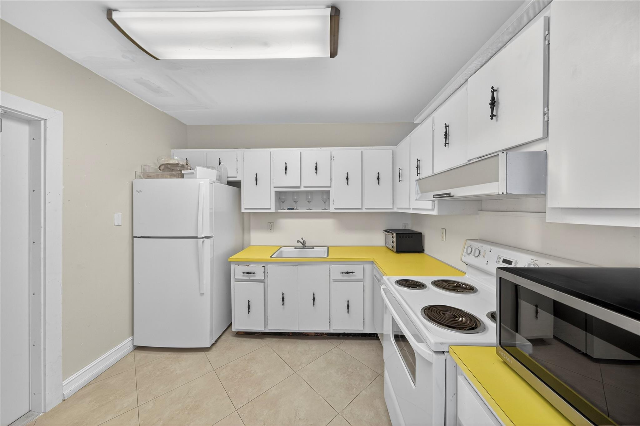 EAST POINT TOWERS CONDO - Residential