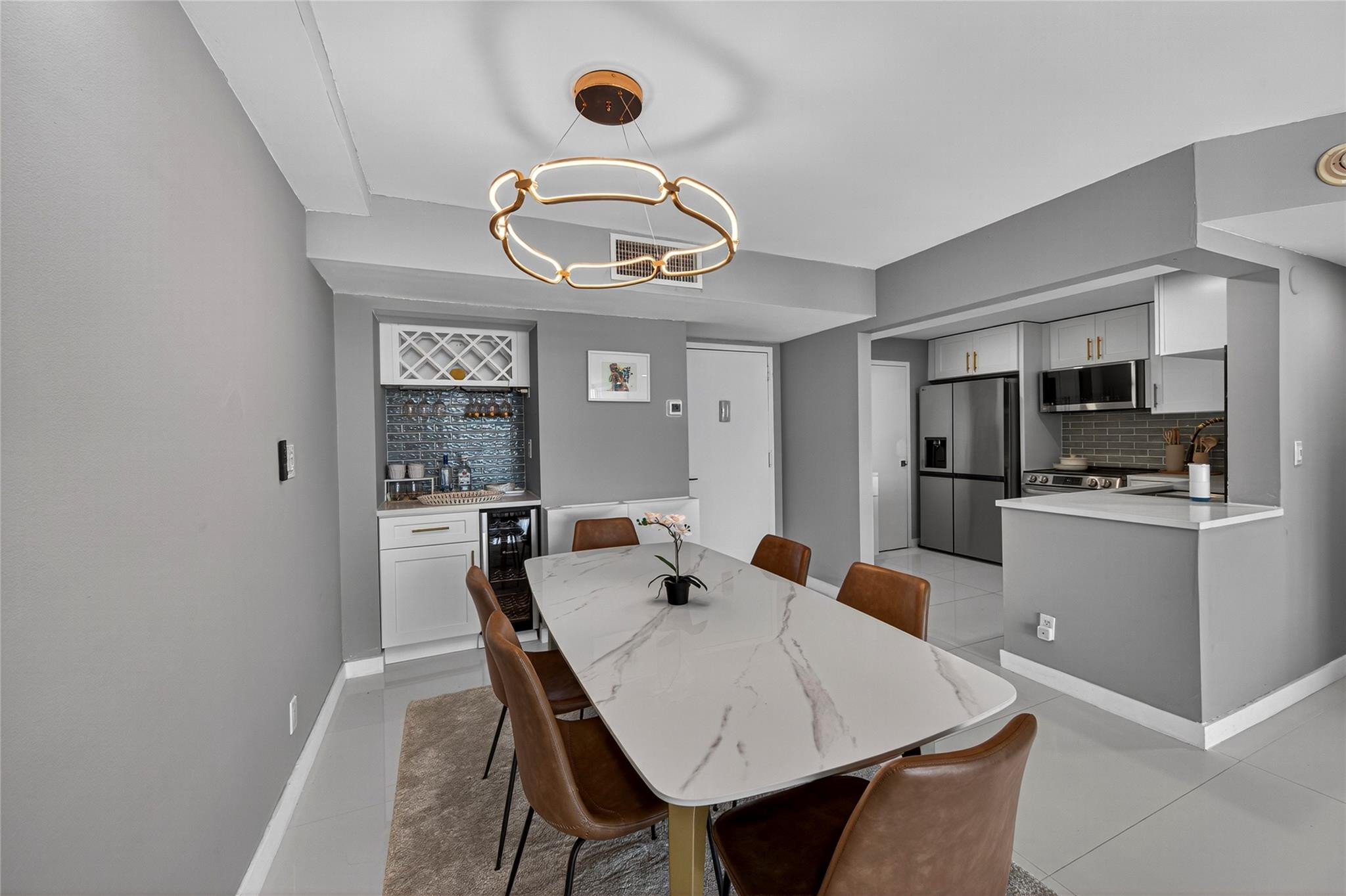 EAST POINT TOWERS CONDO - Residential