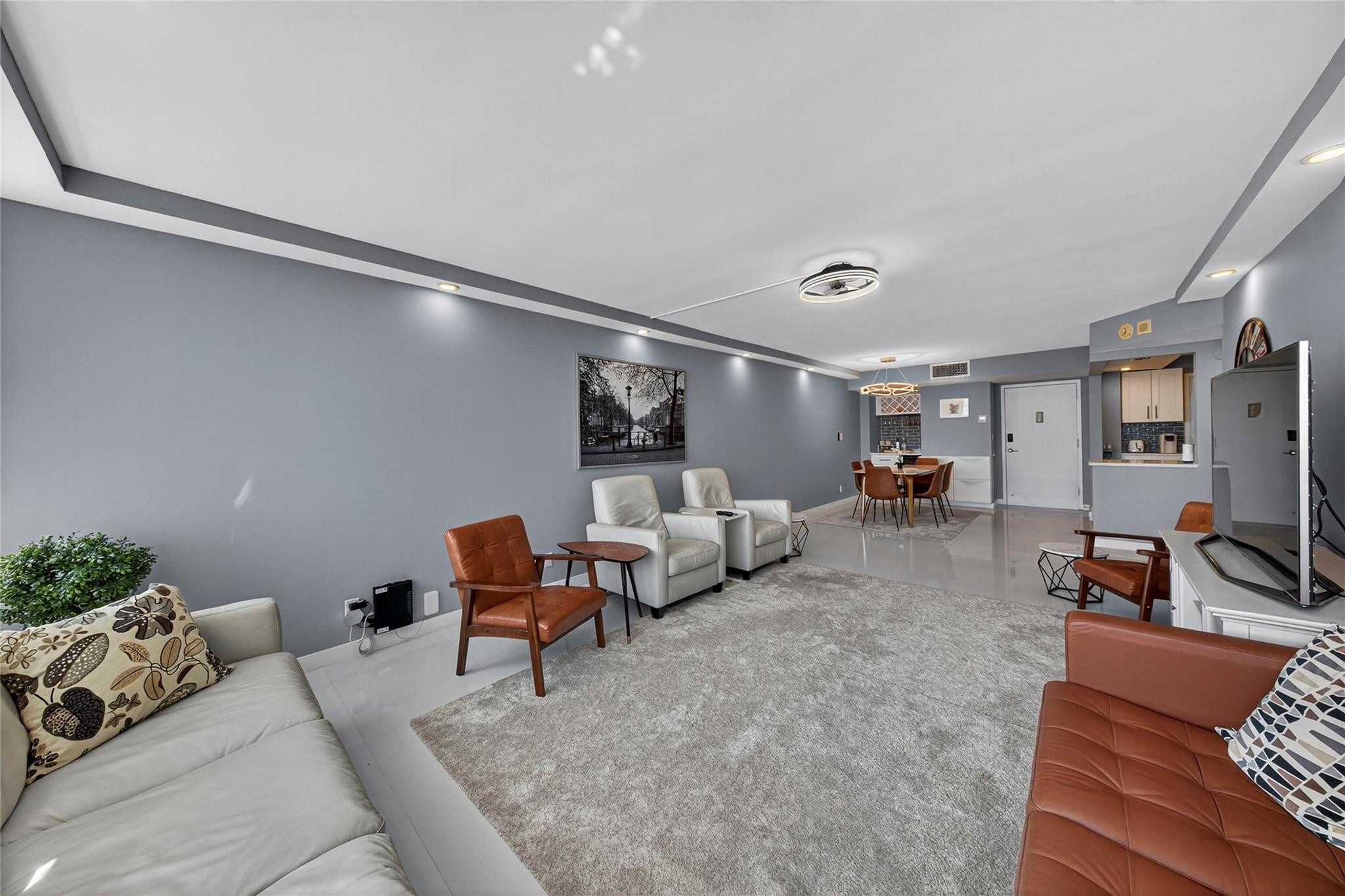 EAST POINT TOWERS CONDO - Residential