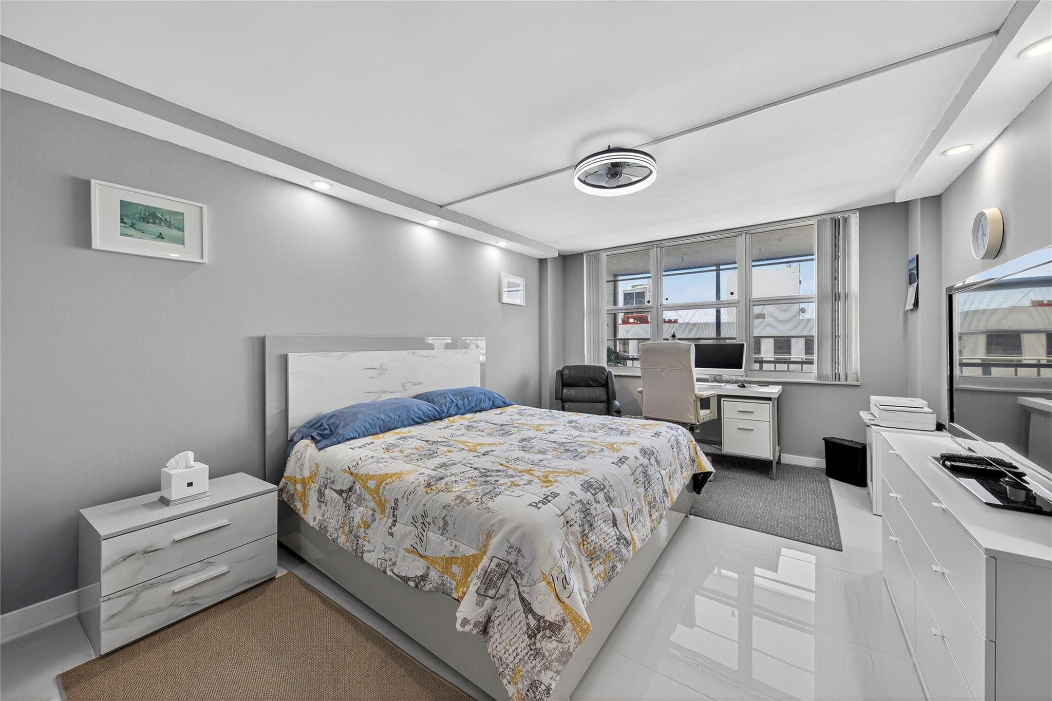 EAST POINT TOWERS CONDO - Residential