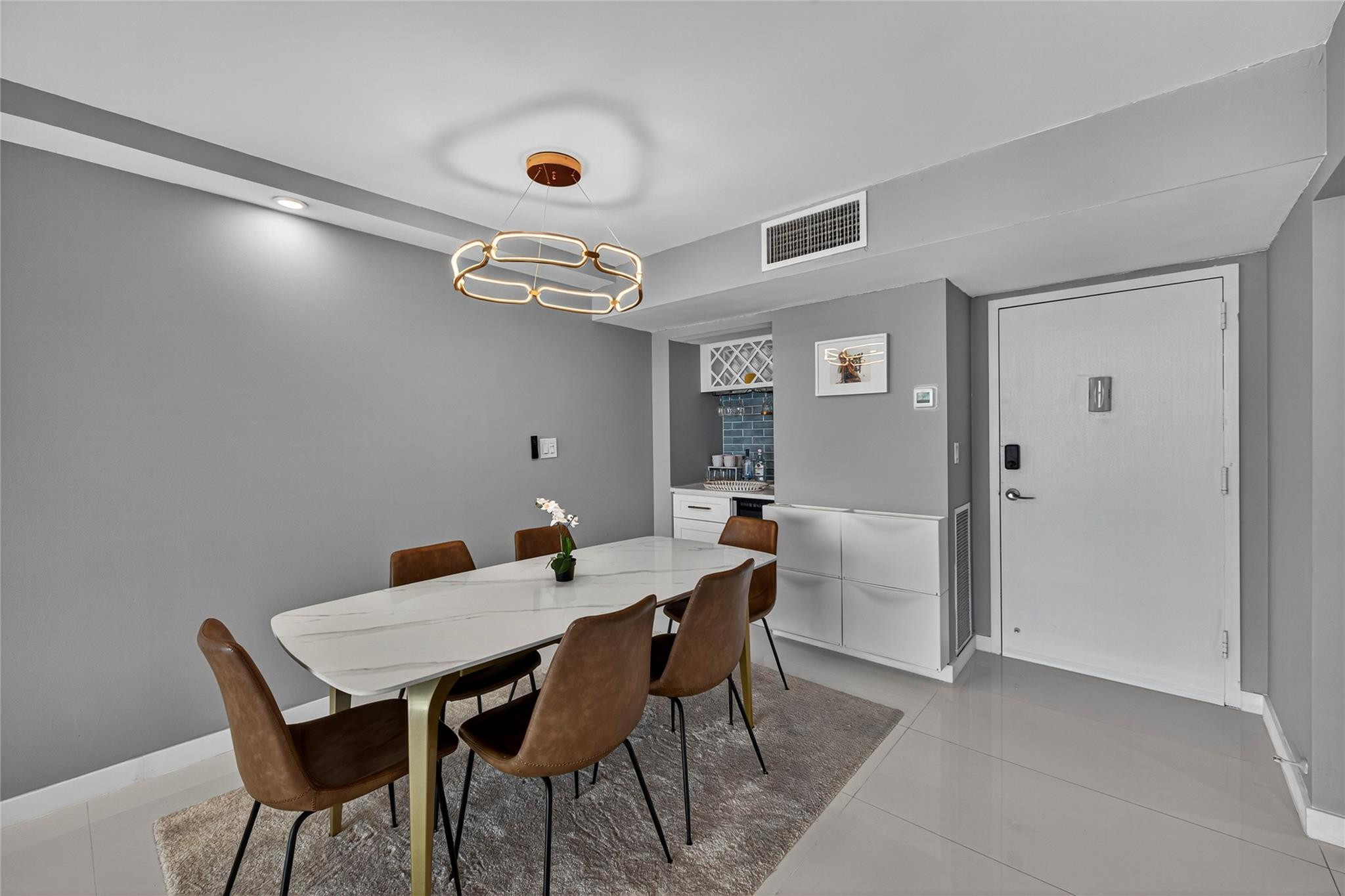 EAST POINT TOWERS CONDO - Residential