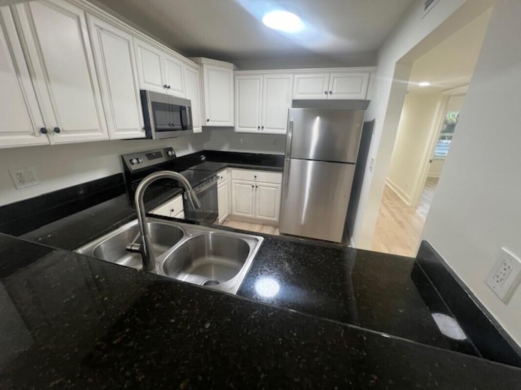 VIA DELRAY CONDOS - Residential Lease