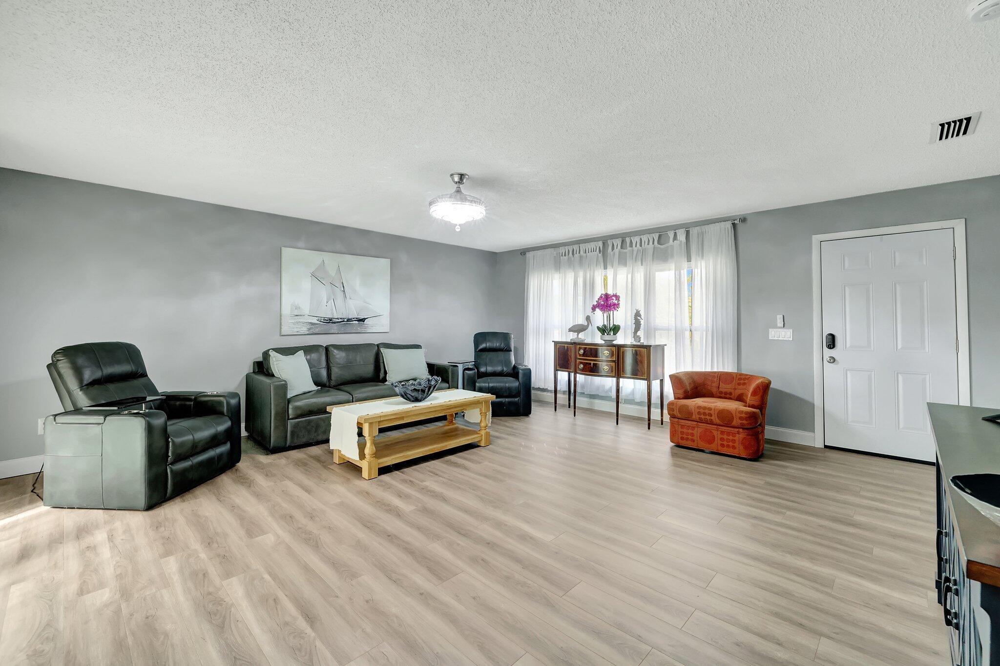 4002 SE Fairway W