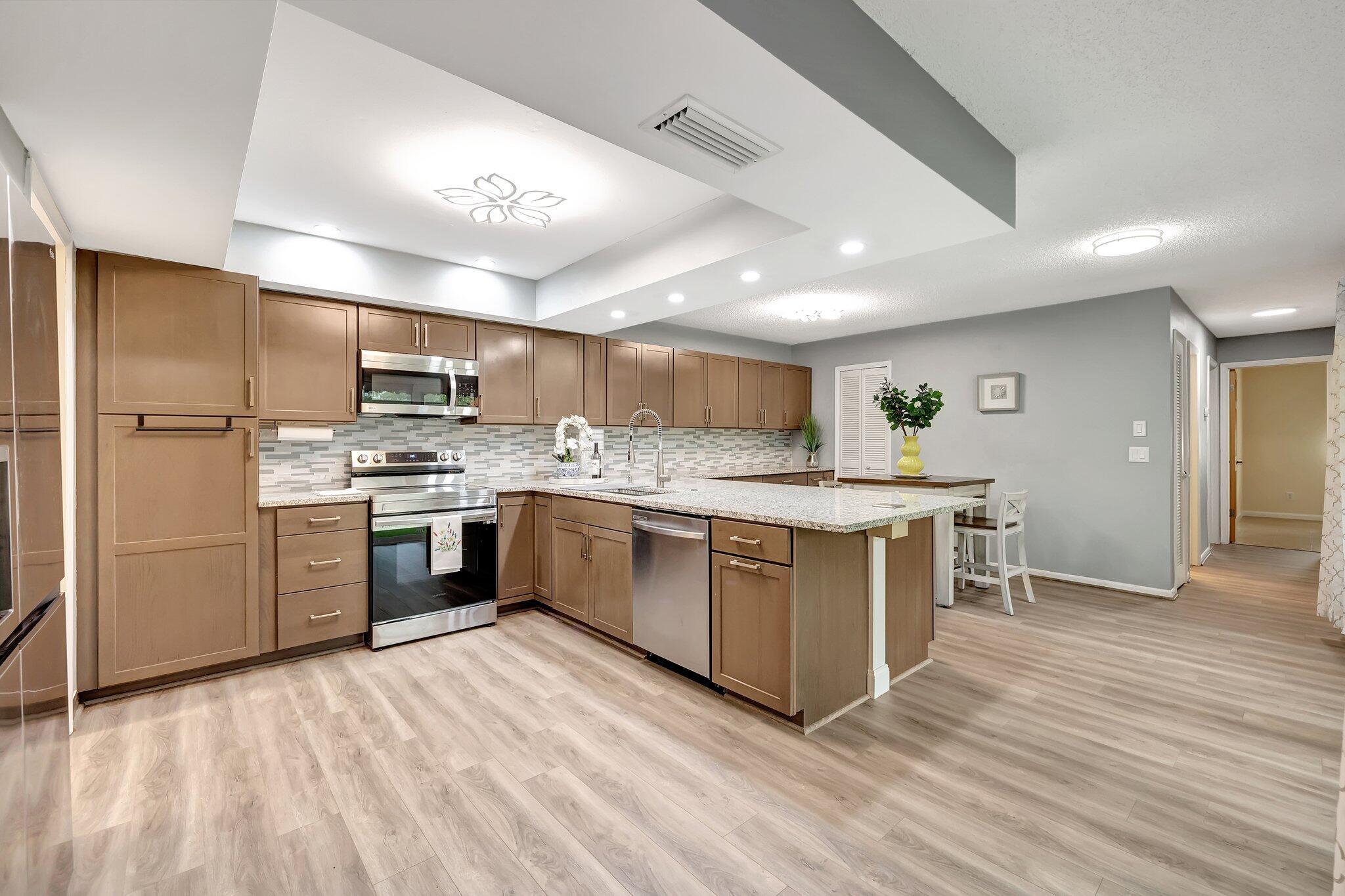 4002 SE Fairway W