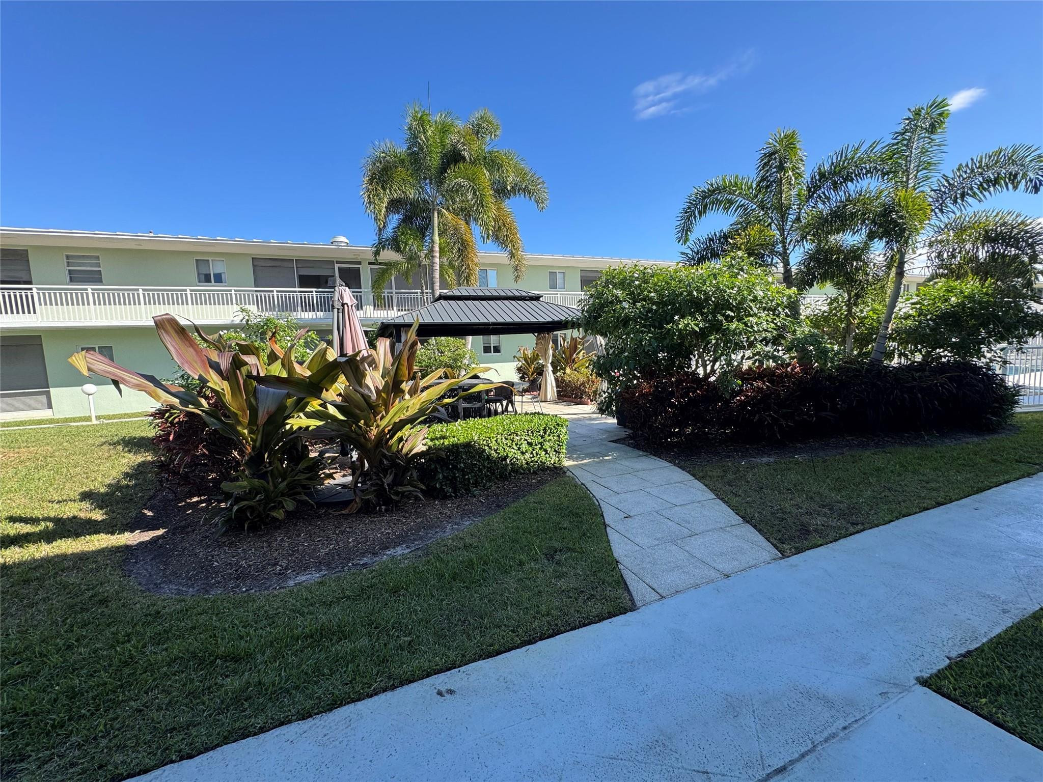 TARELTON MANOR - Residential