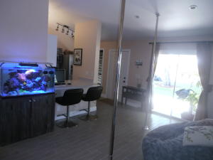 WINDSOR WALK CONDO - Residential Lease