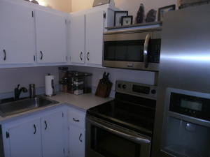 WINDSOR WALK CONDO - Residential Lease