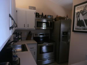 WINDSOR WALK CONDO - Residential Lease