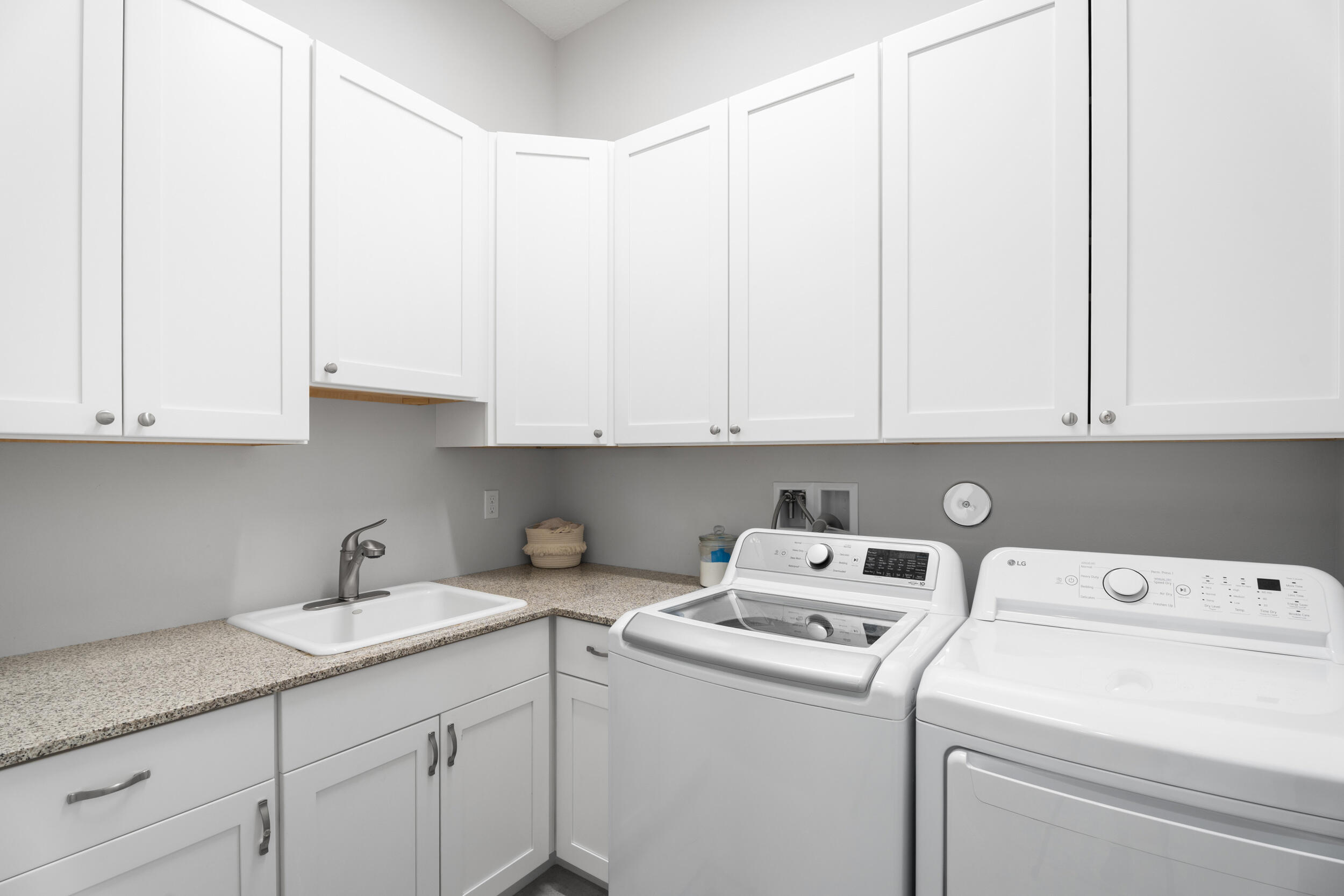 HIGH POINTE WEST RESIDENTIAL SUBDIVISION - Residential