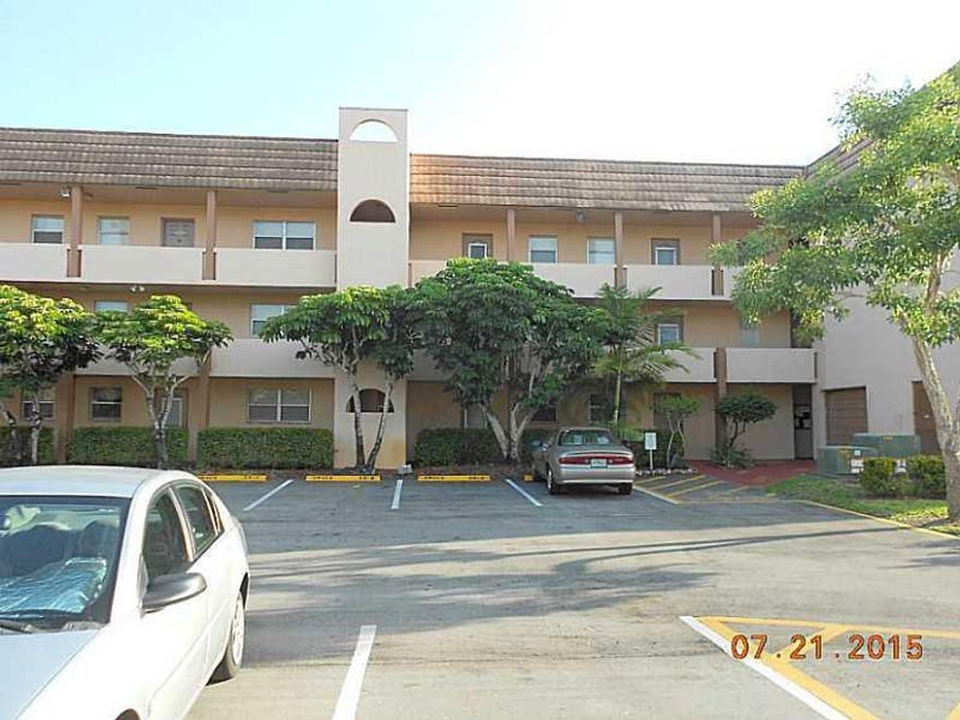 Ground Floor 2 Bedroom 2 Bath with screened patio.  Amenities include gym, tennis, clubroom, planned activities 2 pools and much more.  Association is 55+ with credit, income and down payment requirements.   Easy access to shopping, public transportation  and major roadways.    Seller requires Purchaser to obtain a Calber Home Loans Pre-Qualification letter prior to accepting an offer for any non-cash transaction.  Purchaser may use any lender to obtain financing for the purchase.