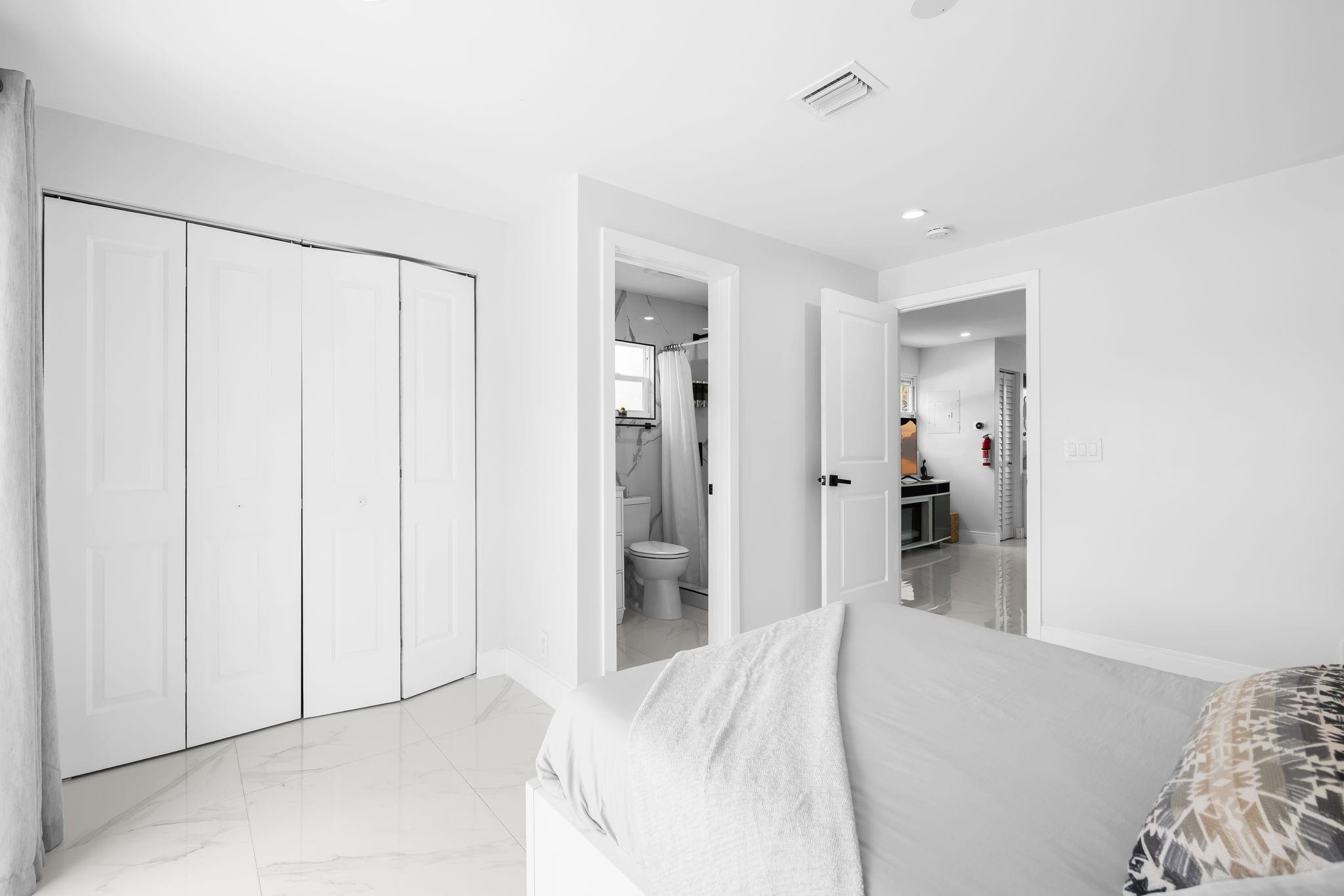 BEACHWAY ESTATES - Residential Lease