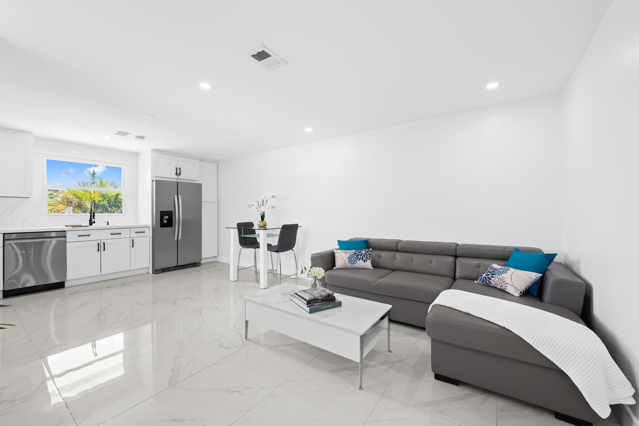 BEACHWAY ESTATES - Residential Lease