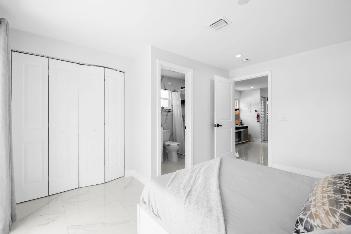 BEACHWAY ESTATES - Residential Lease