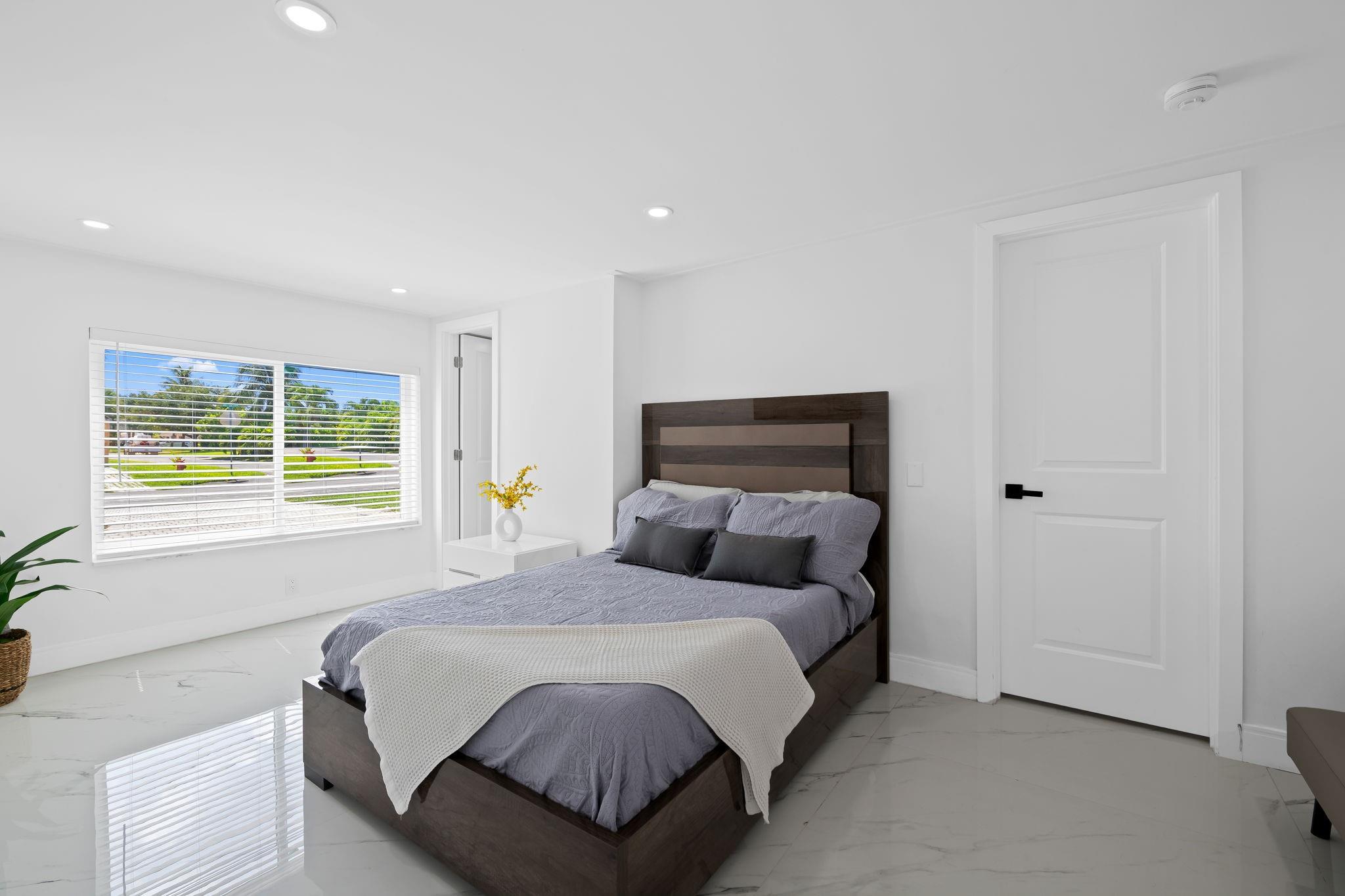 BEACHWAY ESTATES - Residential Lease