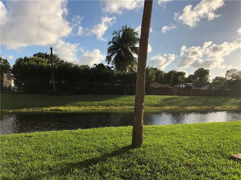 CYPRESS CREEK VILLAS OF C - Residential