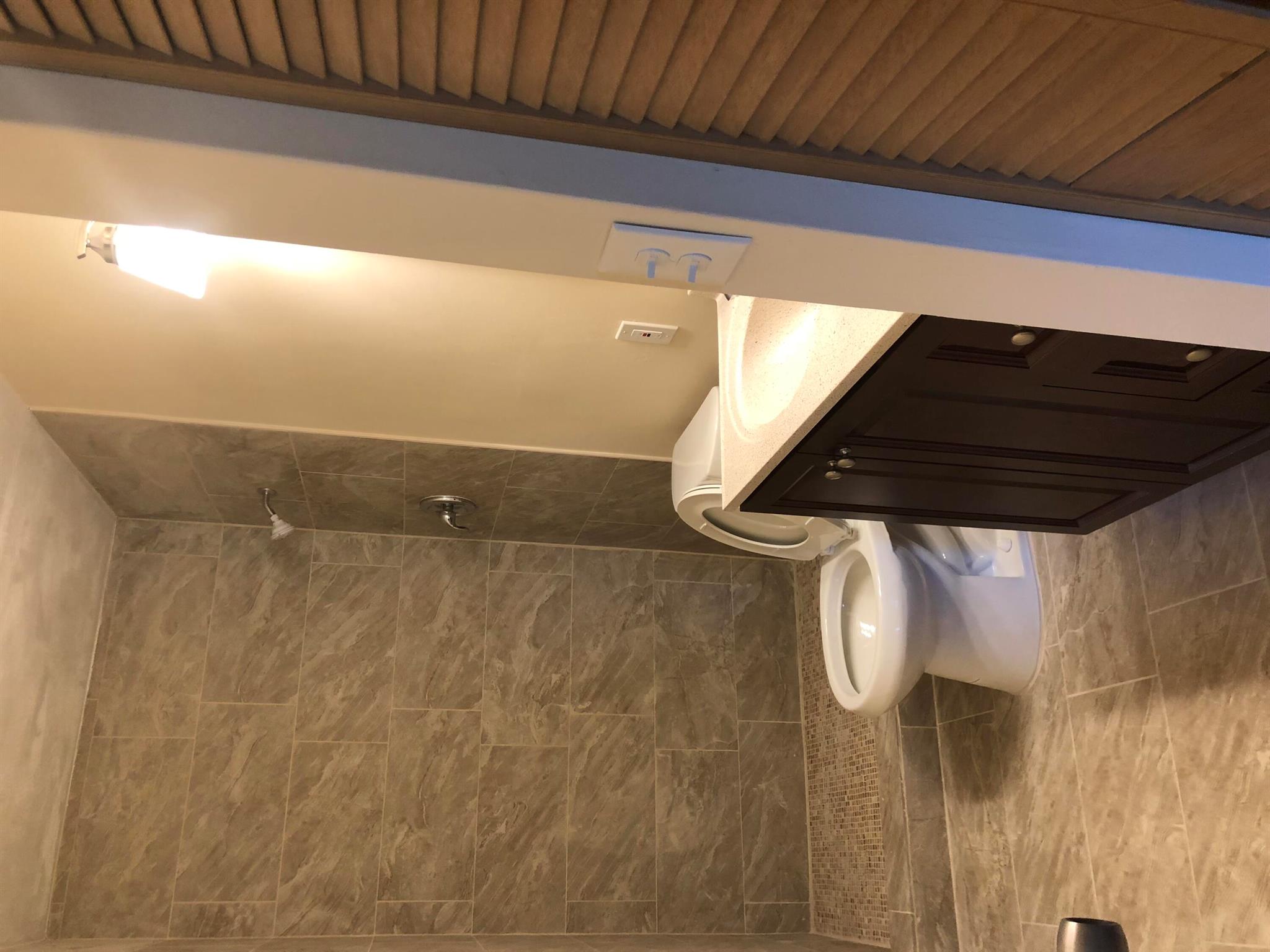 CASA DEL RIO CONDO - Residential Lease