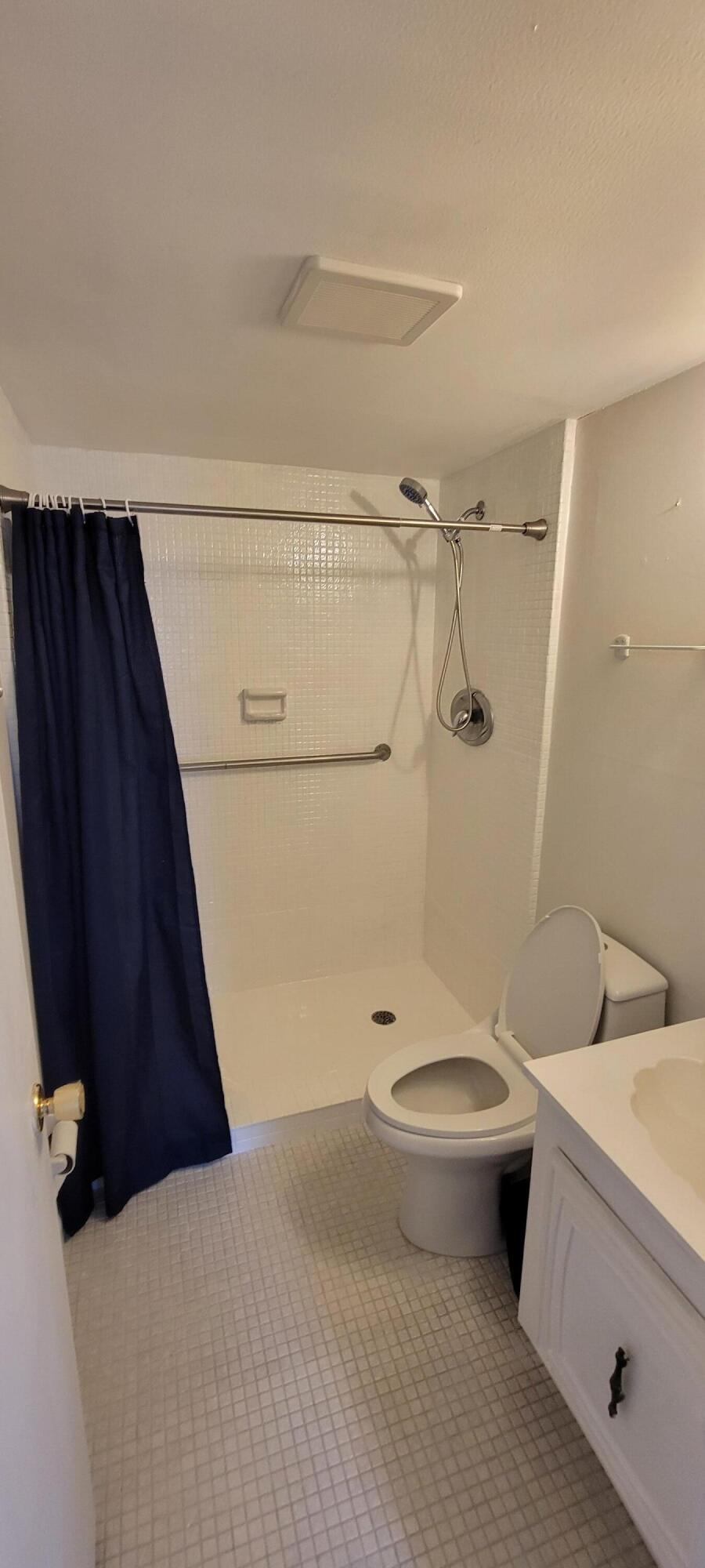 Dolphin Point aka Wilshire Condos - Residential