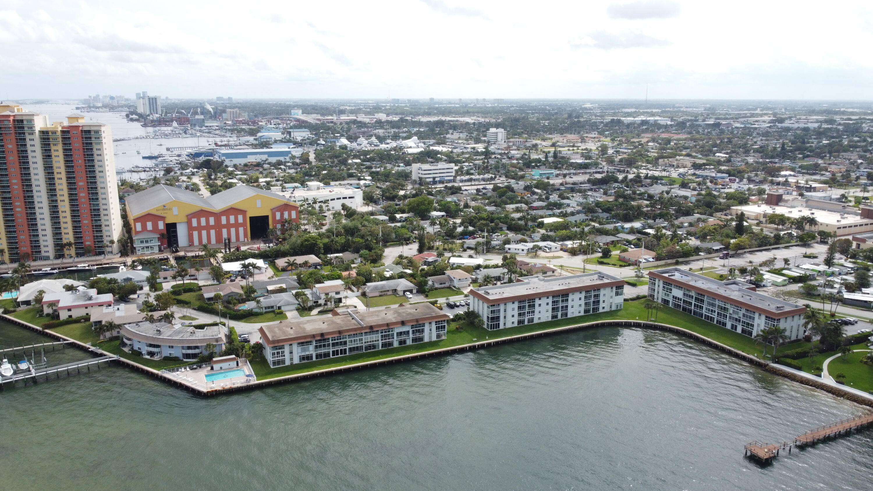 Dolphin Point aka Wilshire Condos - Residential