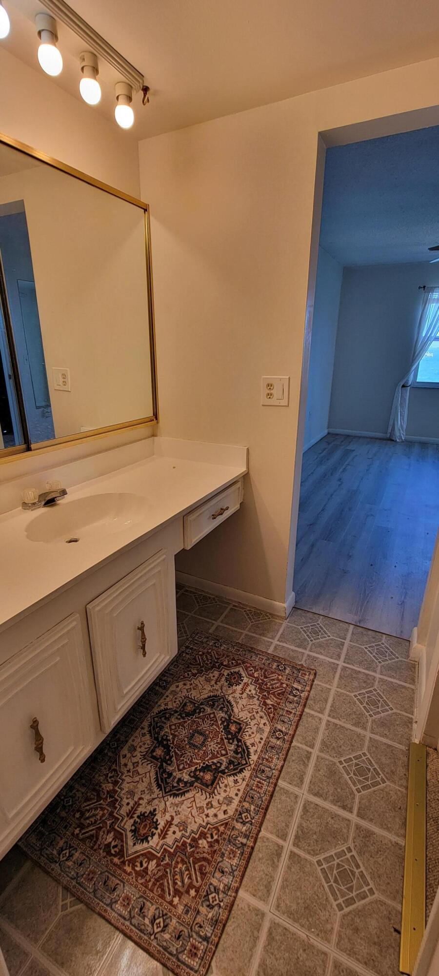 Dolphin Point aka Wilshire Condos - Residential