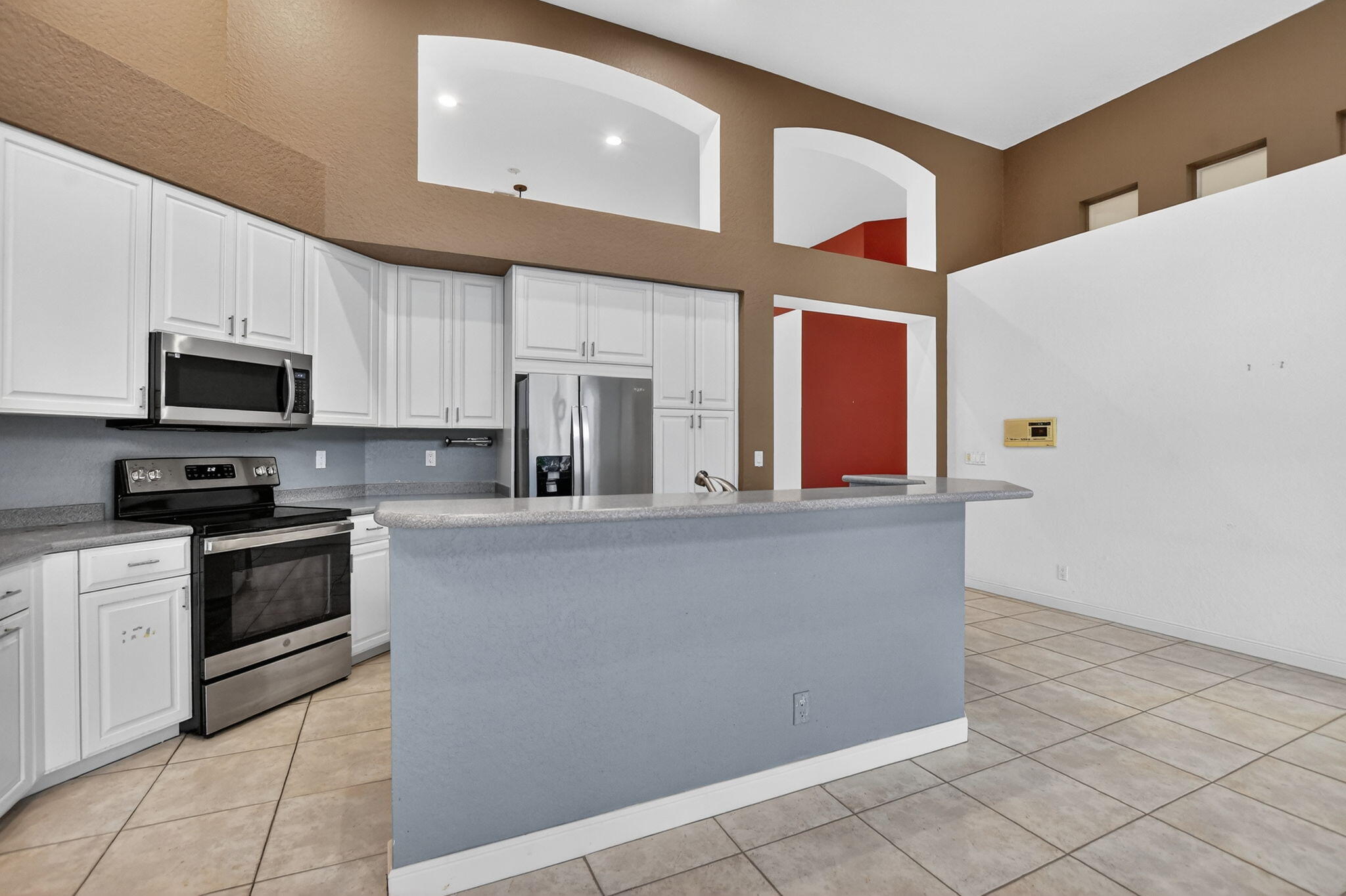 BAY POINTE - Residential