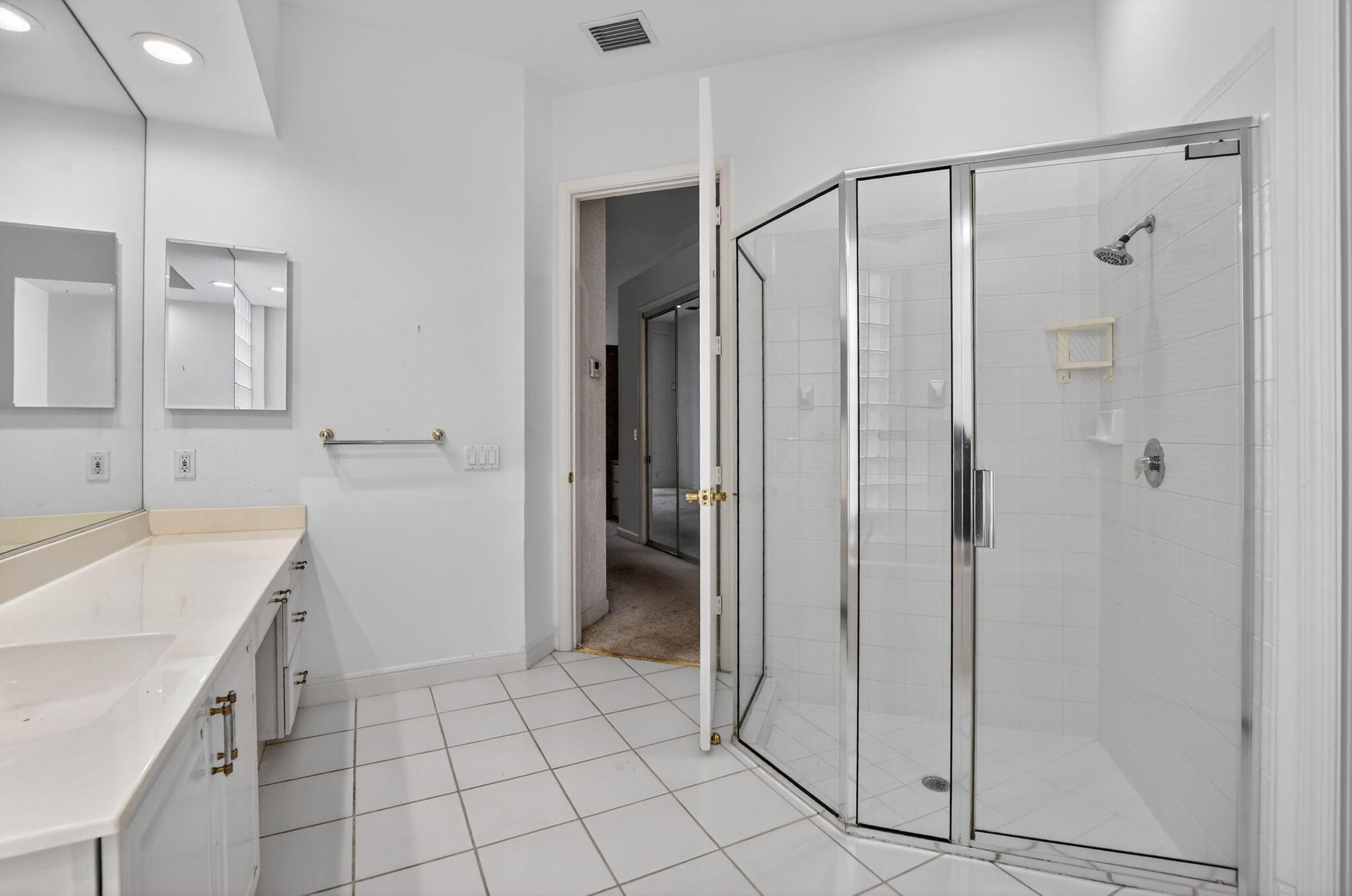 BAY POINTE - Residential