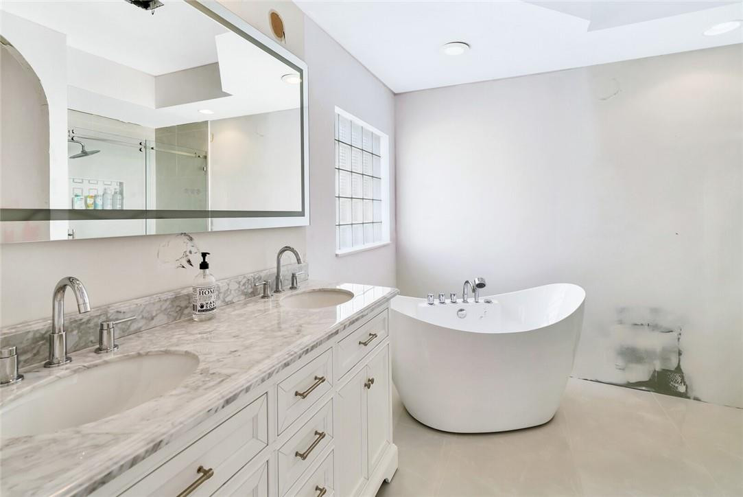 Wyndham Lakes East 159-50 - Residential