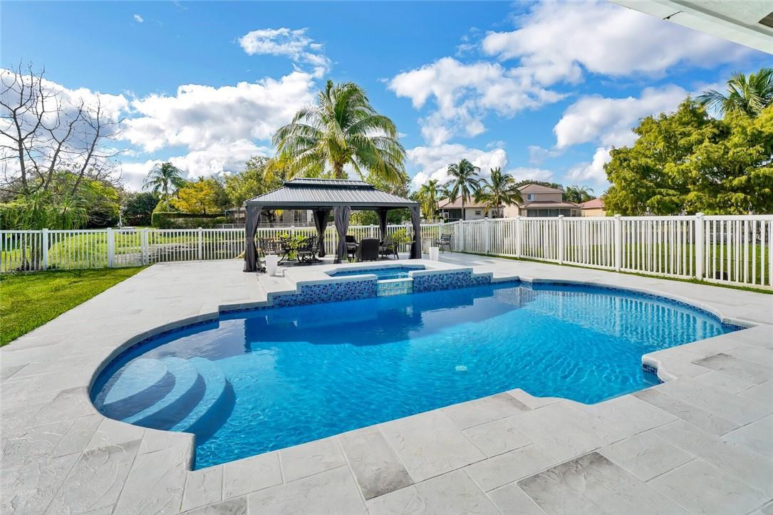 Wyndham Lakes East 159-50 - Residential