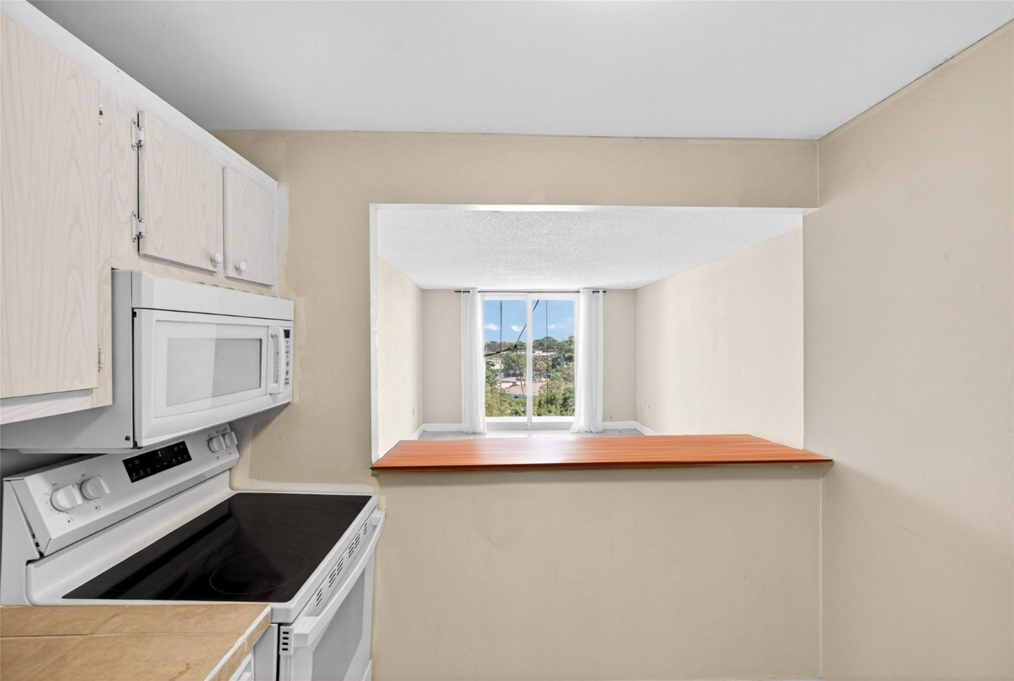 WOODSIDE APTS CONDO - Residential