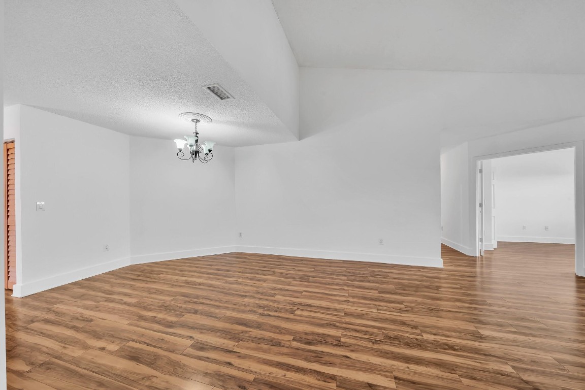 BAYVIEW VILLAGE B CONDO - Residential