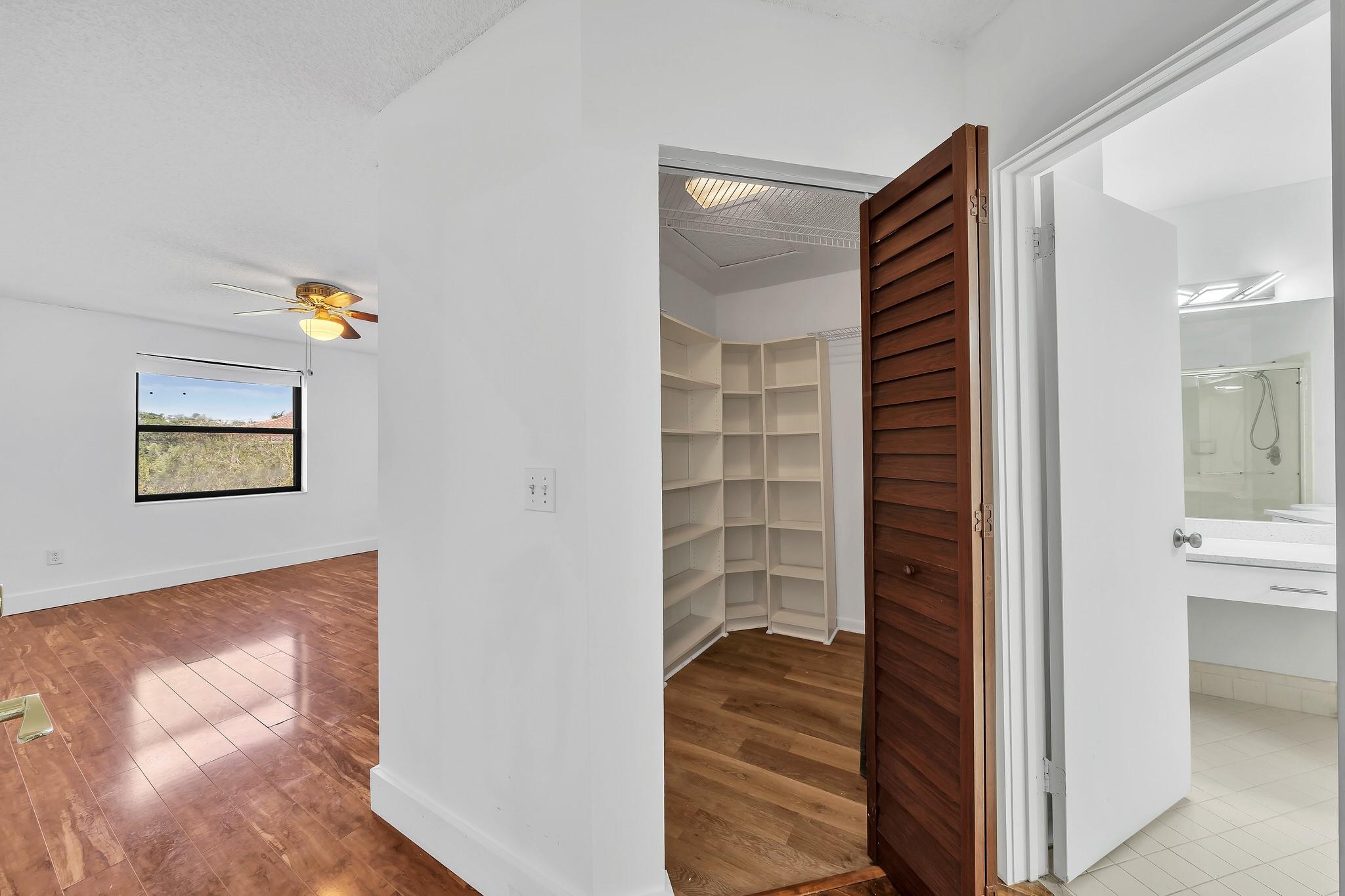 BAYVIEW VILLAGE B CONDO - Residential