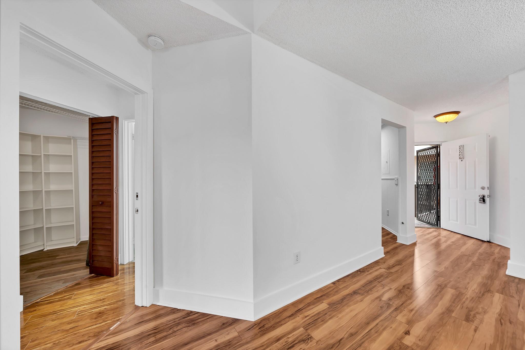 BAYVIEW VILLAGE B CONDO - Residential