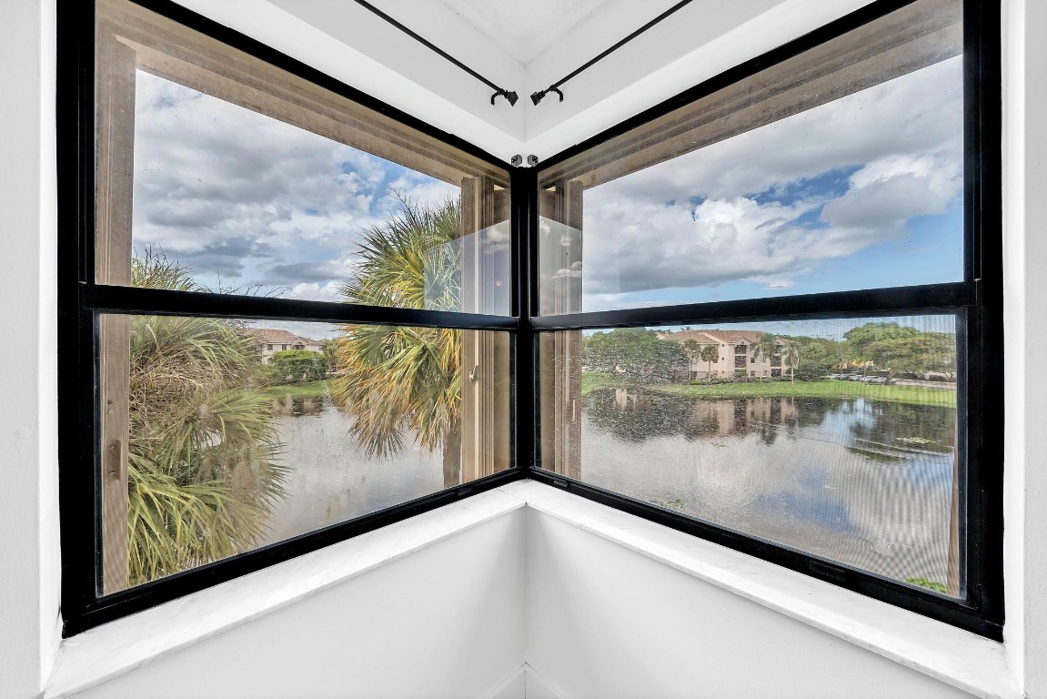 BAYVIEW VILLAGE B CONDO - Residential