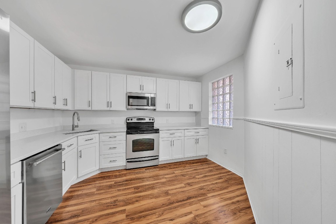 BAYVIEW VILLAGE B CONDO - Residential