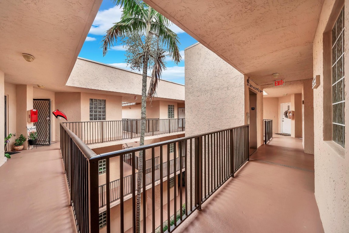 BAYVIEW VILLAGE B CONDO - Residential