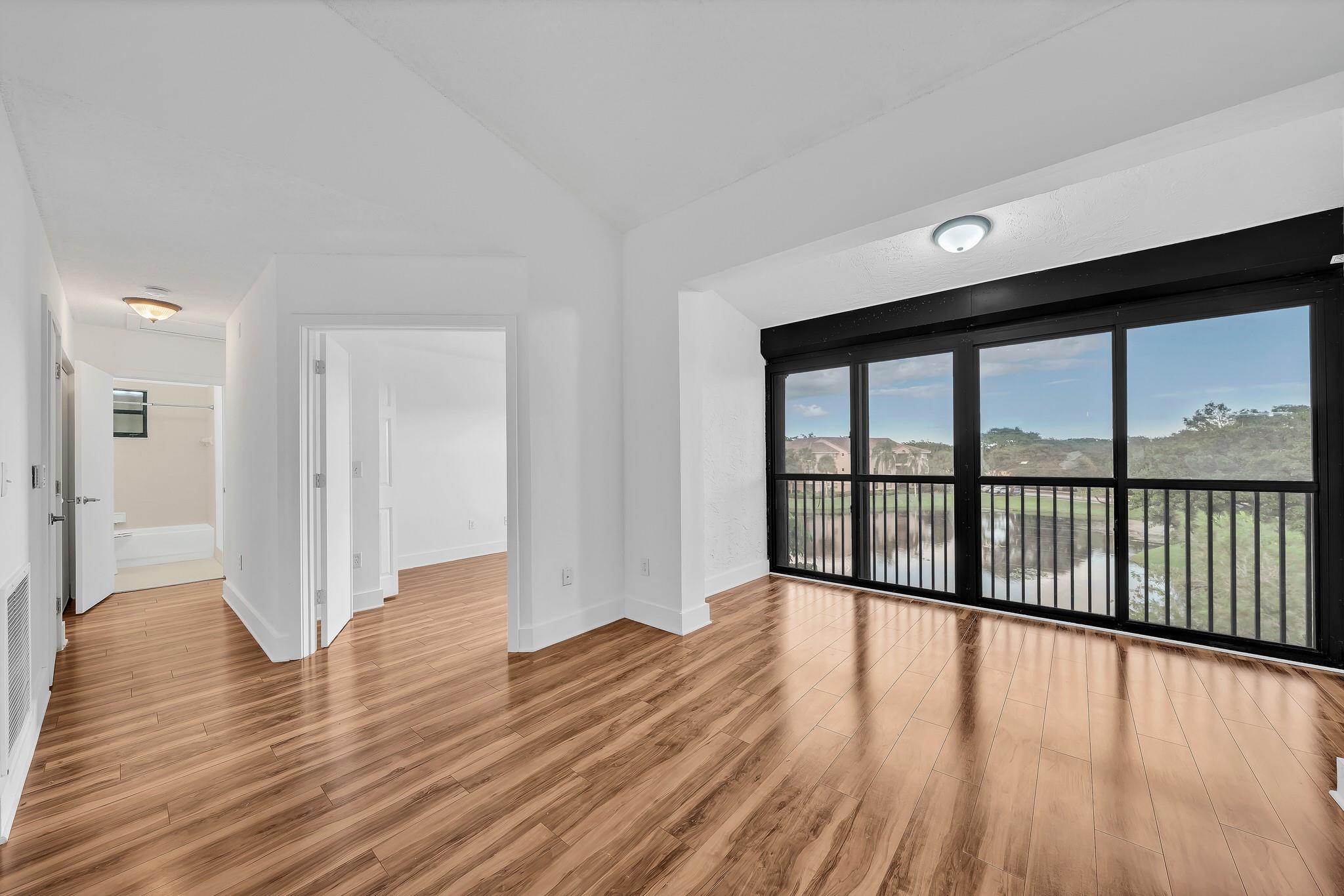 BAYVIEW VILLAGE B CONDO - Residential