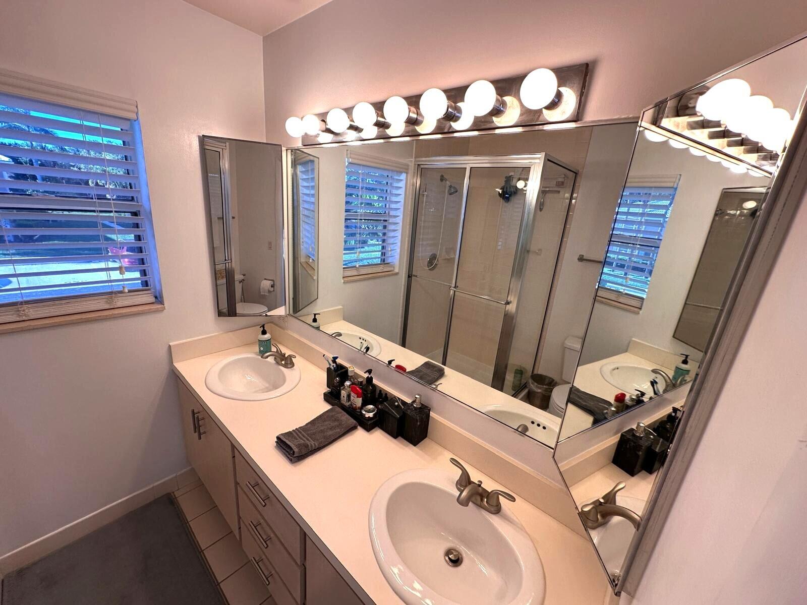 STAMFORD AT THE VILLAGES OF PALM BEACH L - Residential Lease