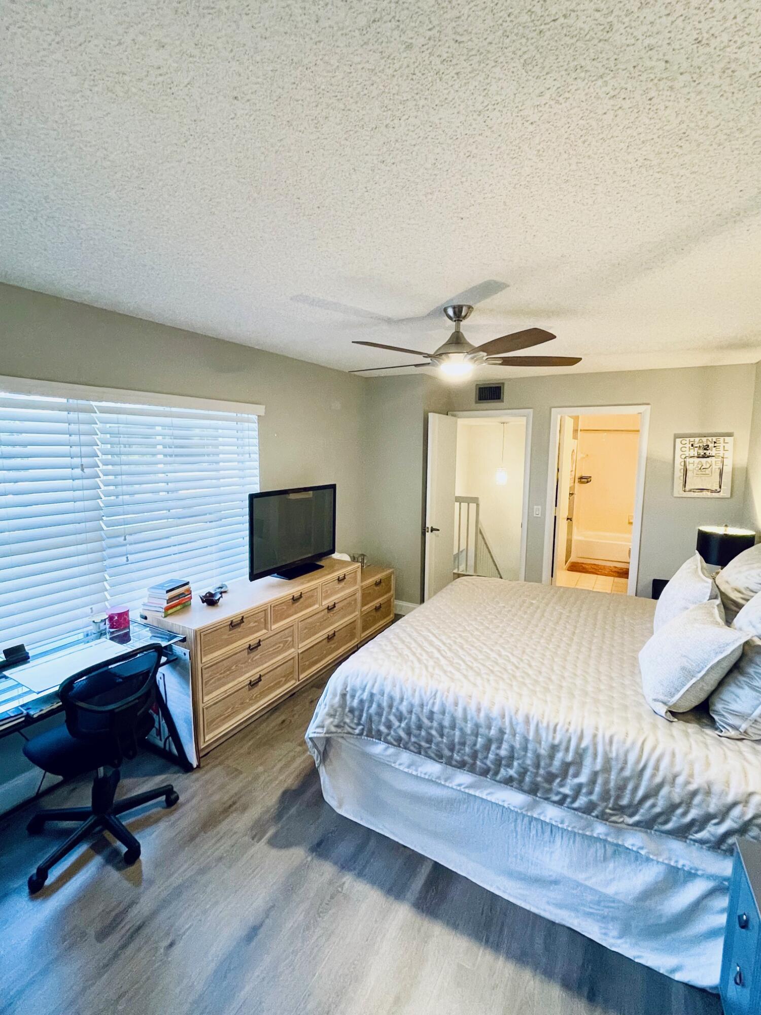 STAMFORD AT THE VILLAGES OF PALM BEACH L - Residential Lease