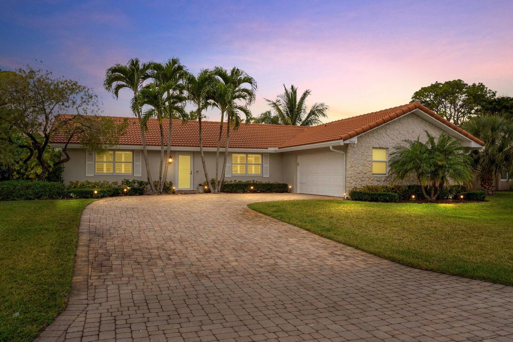 Photo of 3952 SE Fairway W, Stuart, FL 34997 (MLS # R11160068)