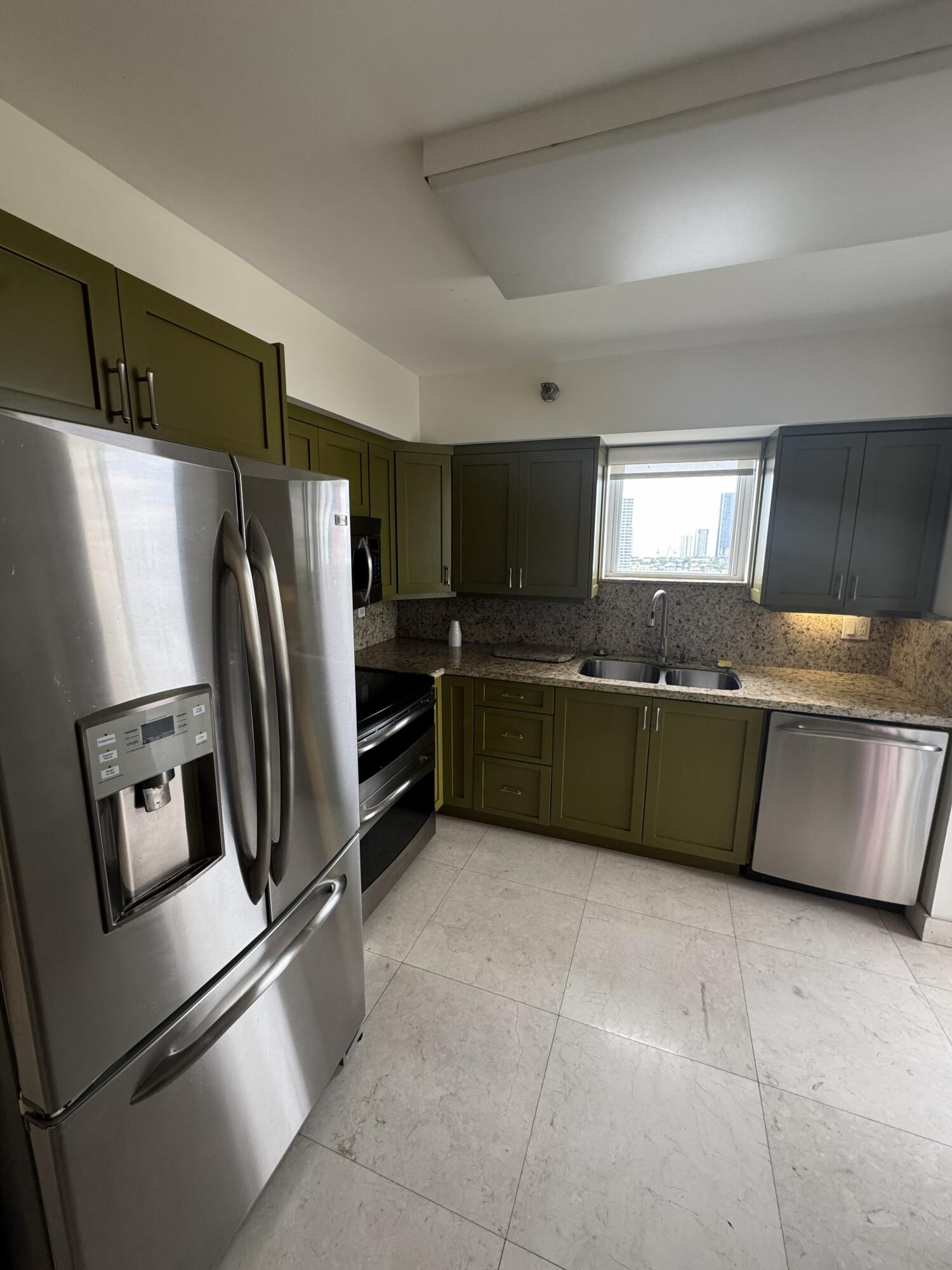3300 NE 191ST Street LP13