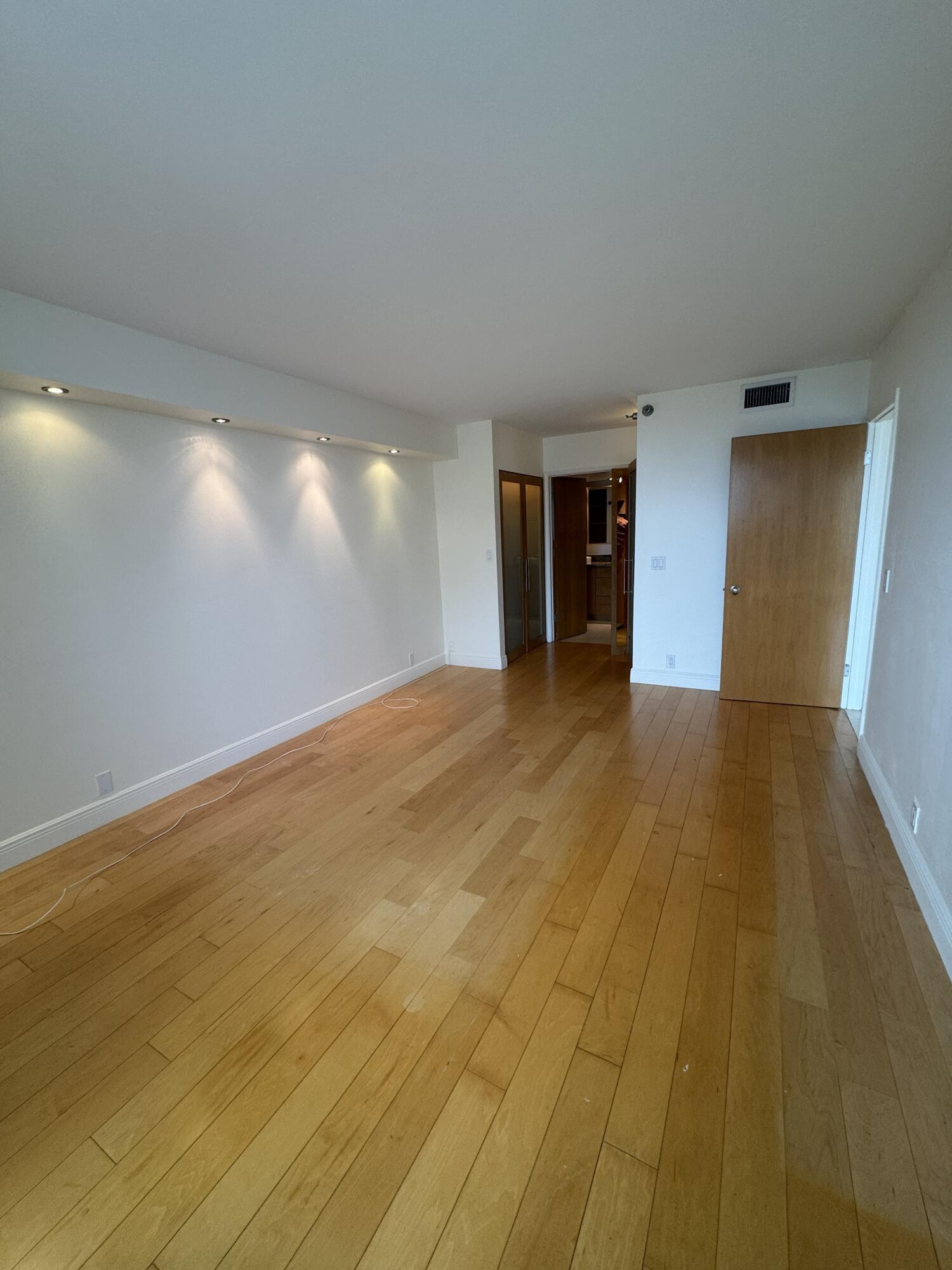 3300 NE 191ST Street LP13