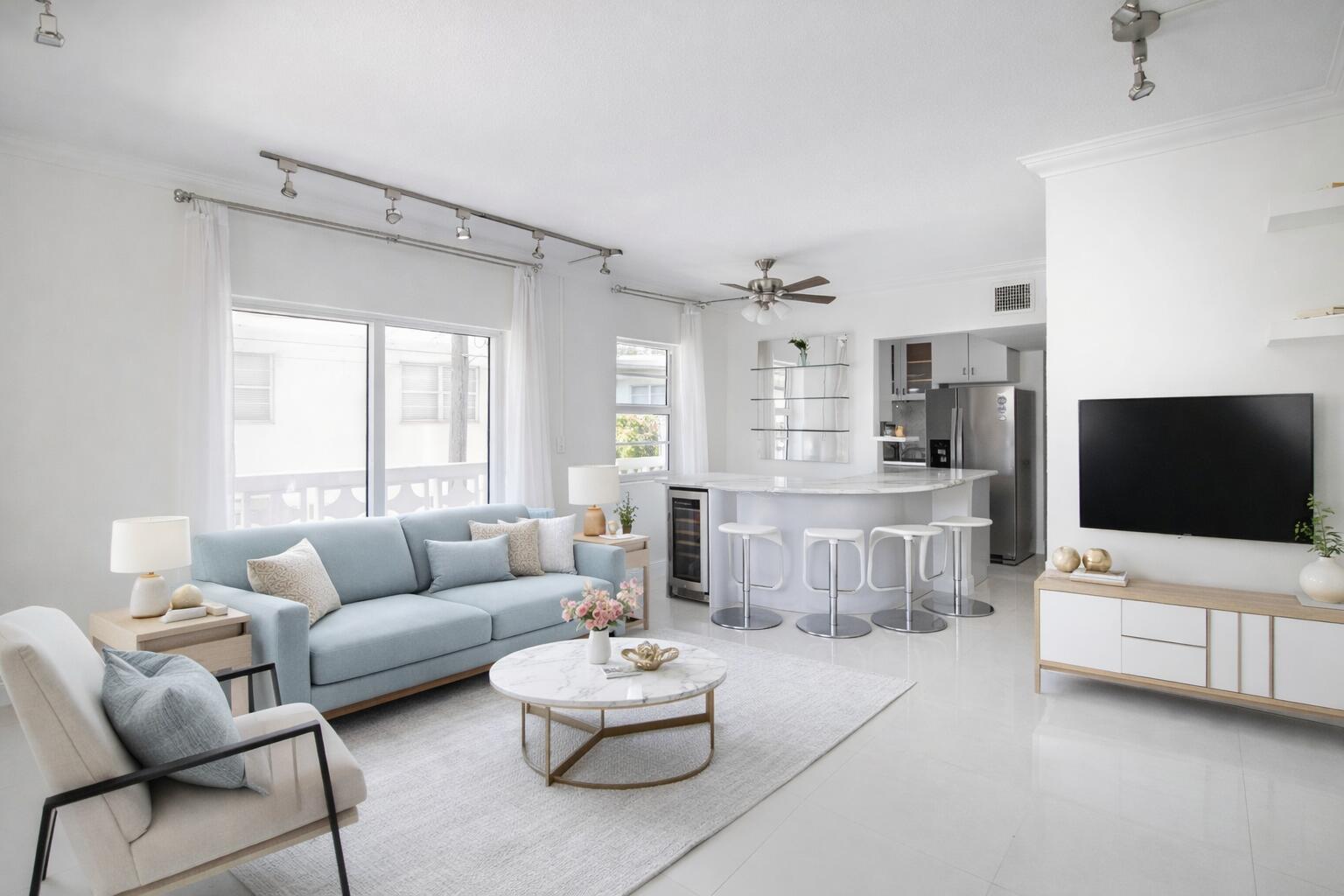 900 EUCLID AVE INC CONDO - Residential