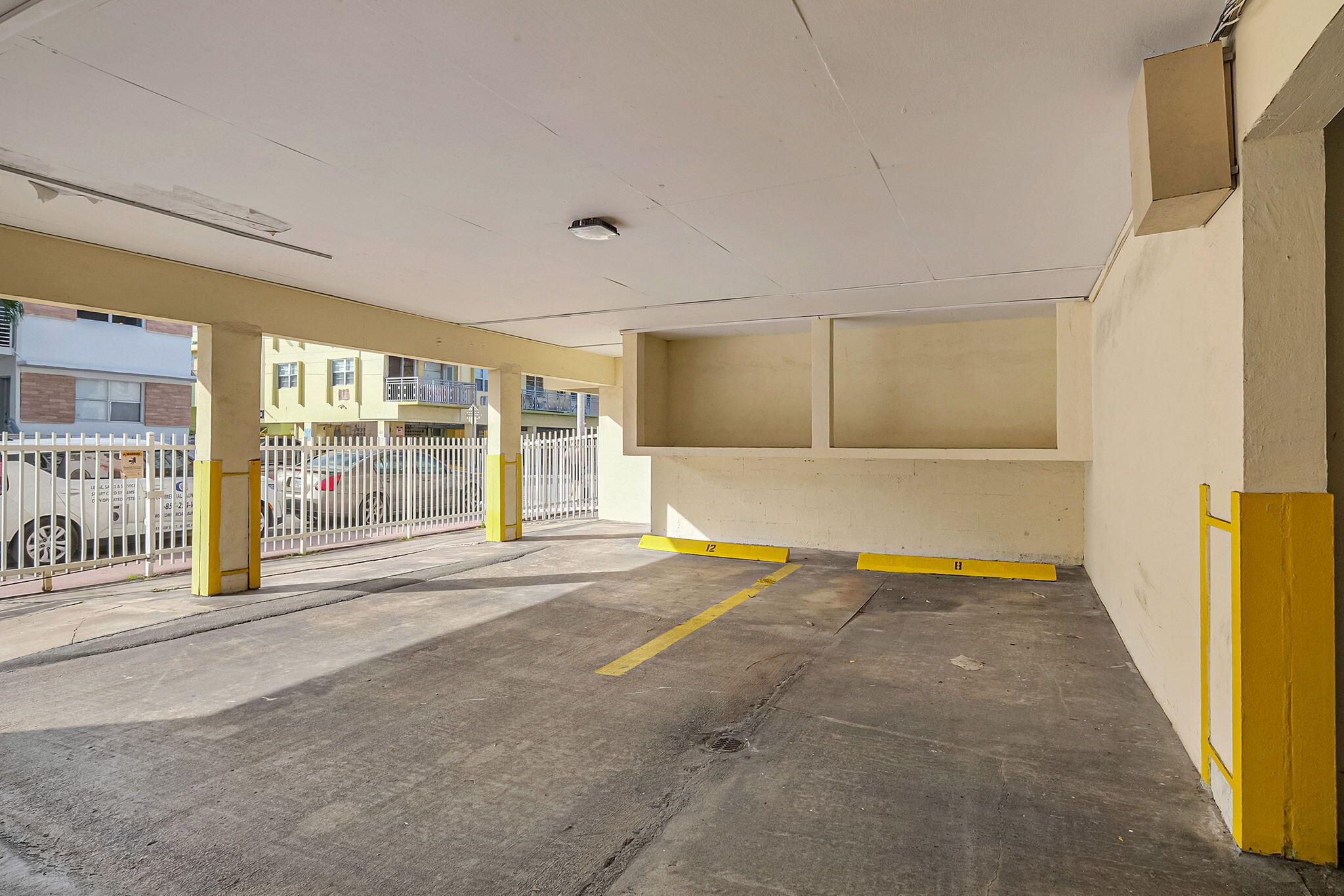 900 EUCLID AVE INC CONDO - Residential